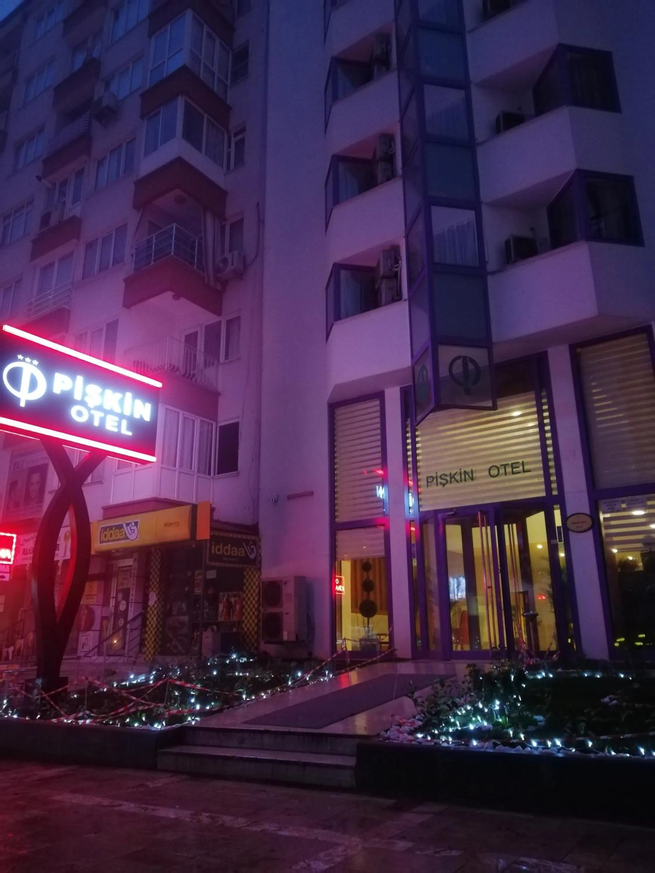 Facade/entrance in Piskin Hotel