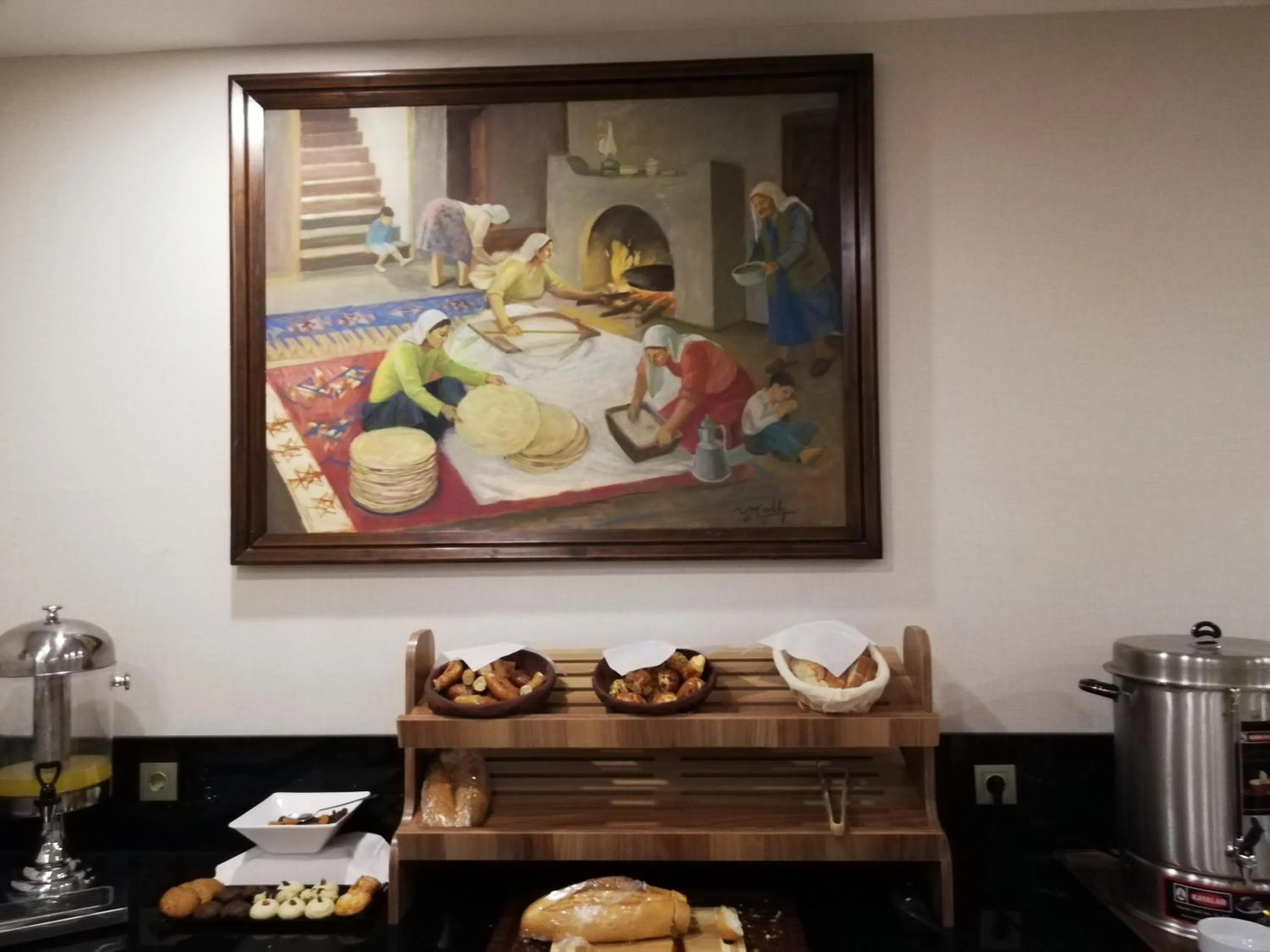 Restaurant/places to eat in Piskin Hotel