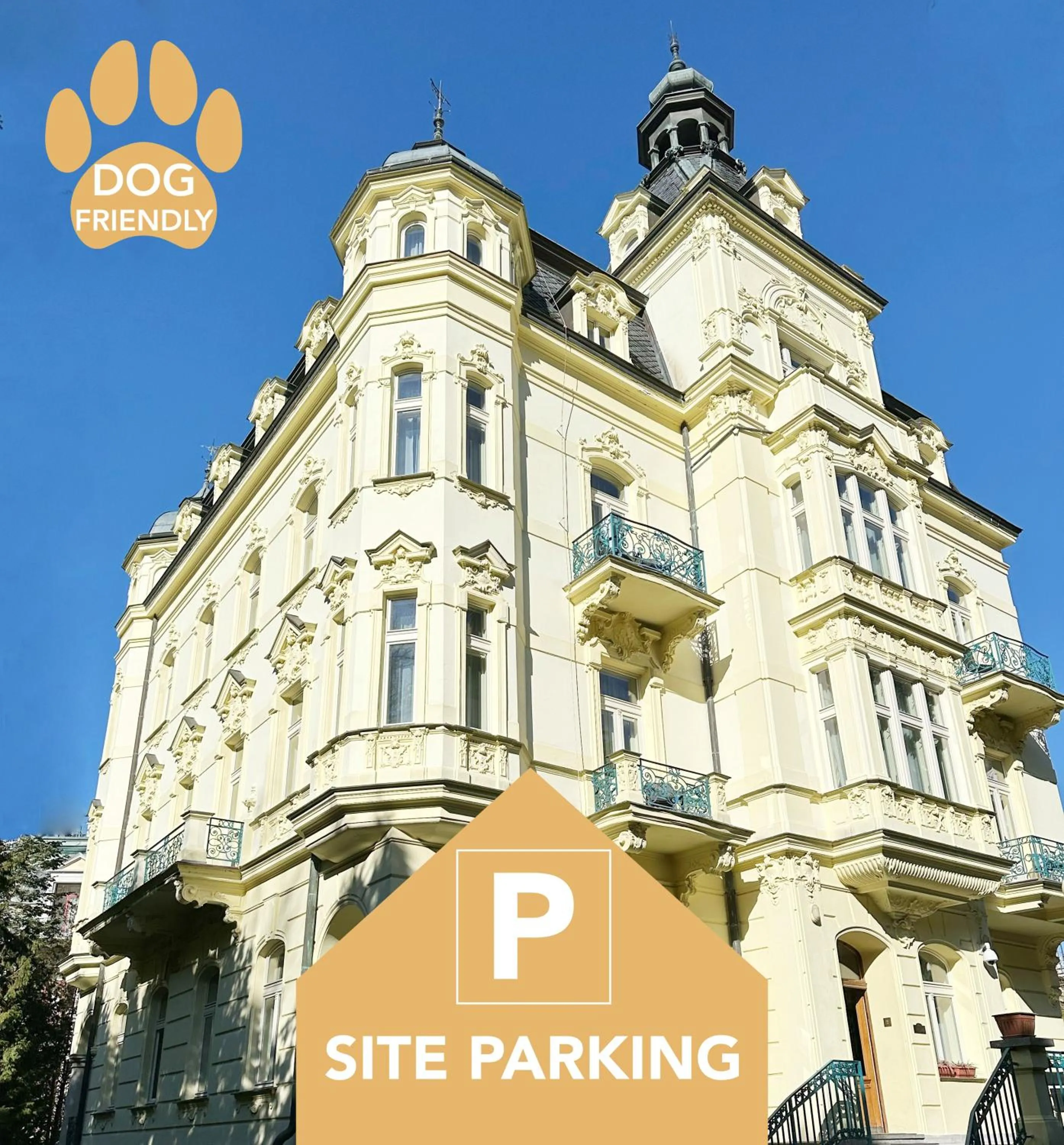 Property building in Hotel Mignon