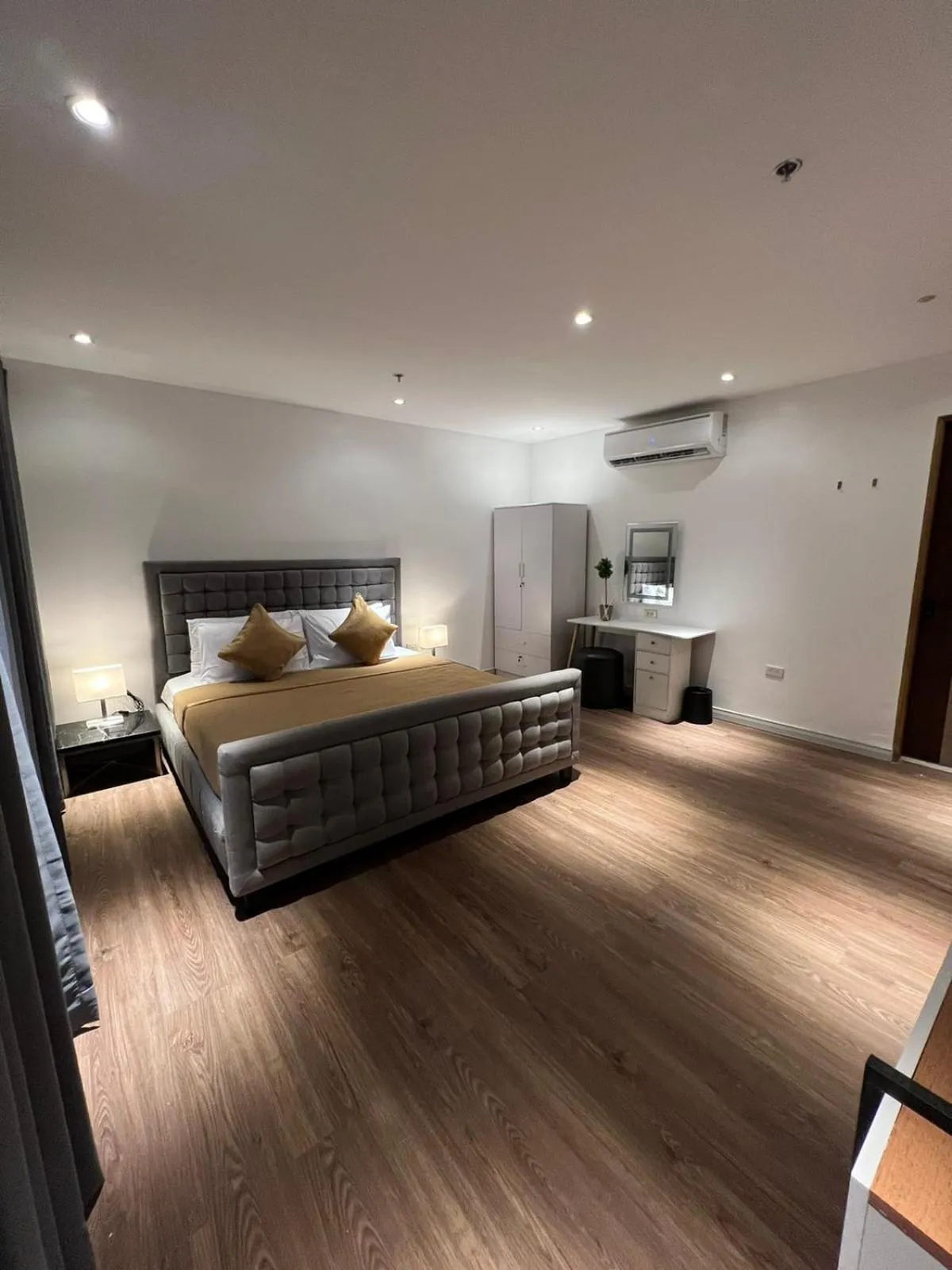 Bed in City Park Hotel Residences