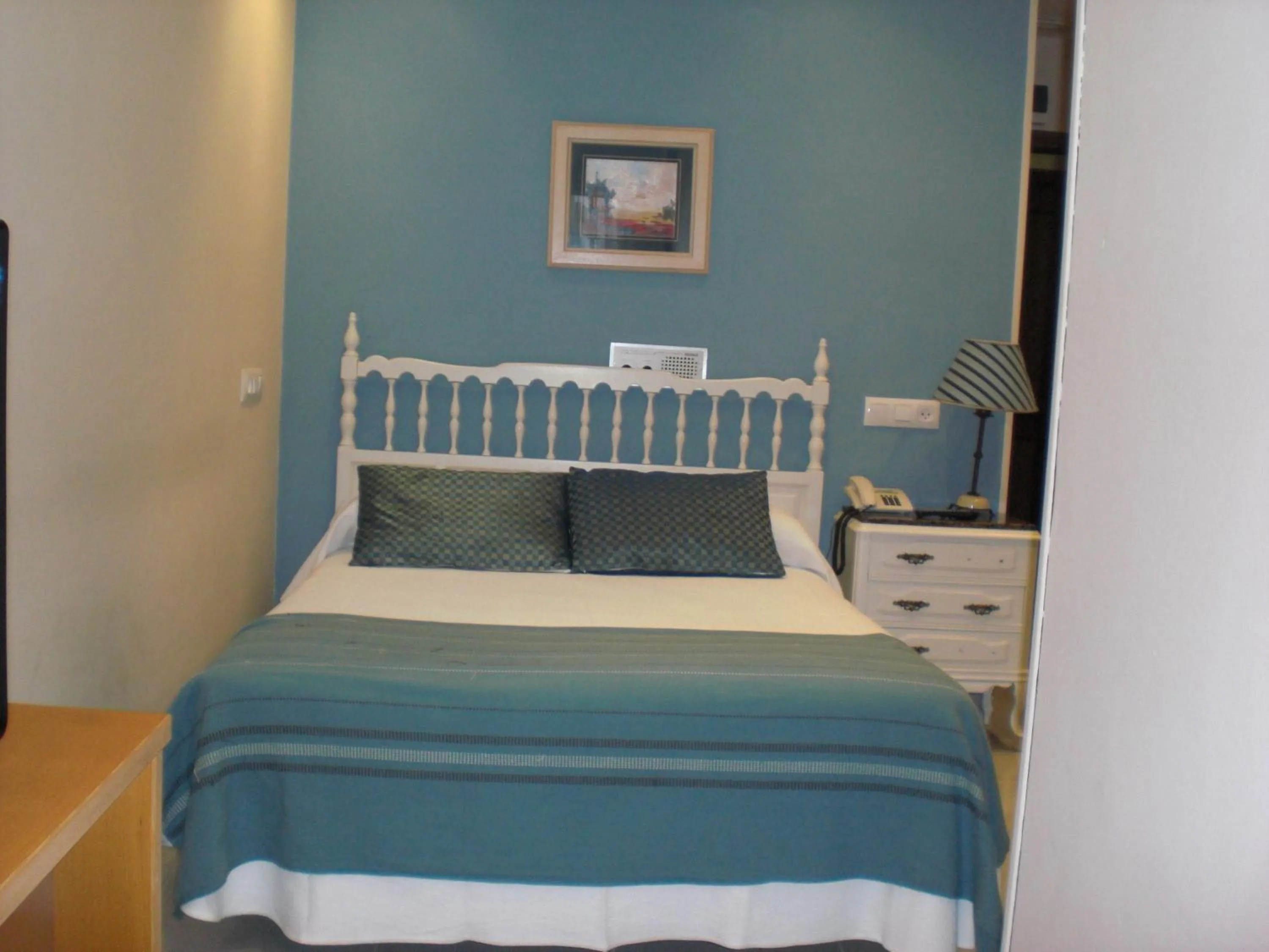 Photo of the whole room in Hotel Azpiazu