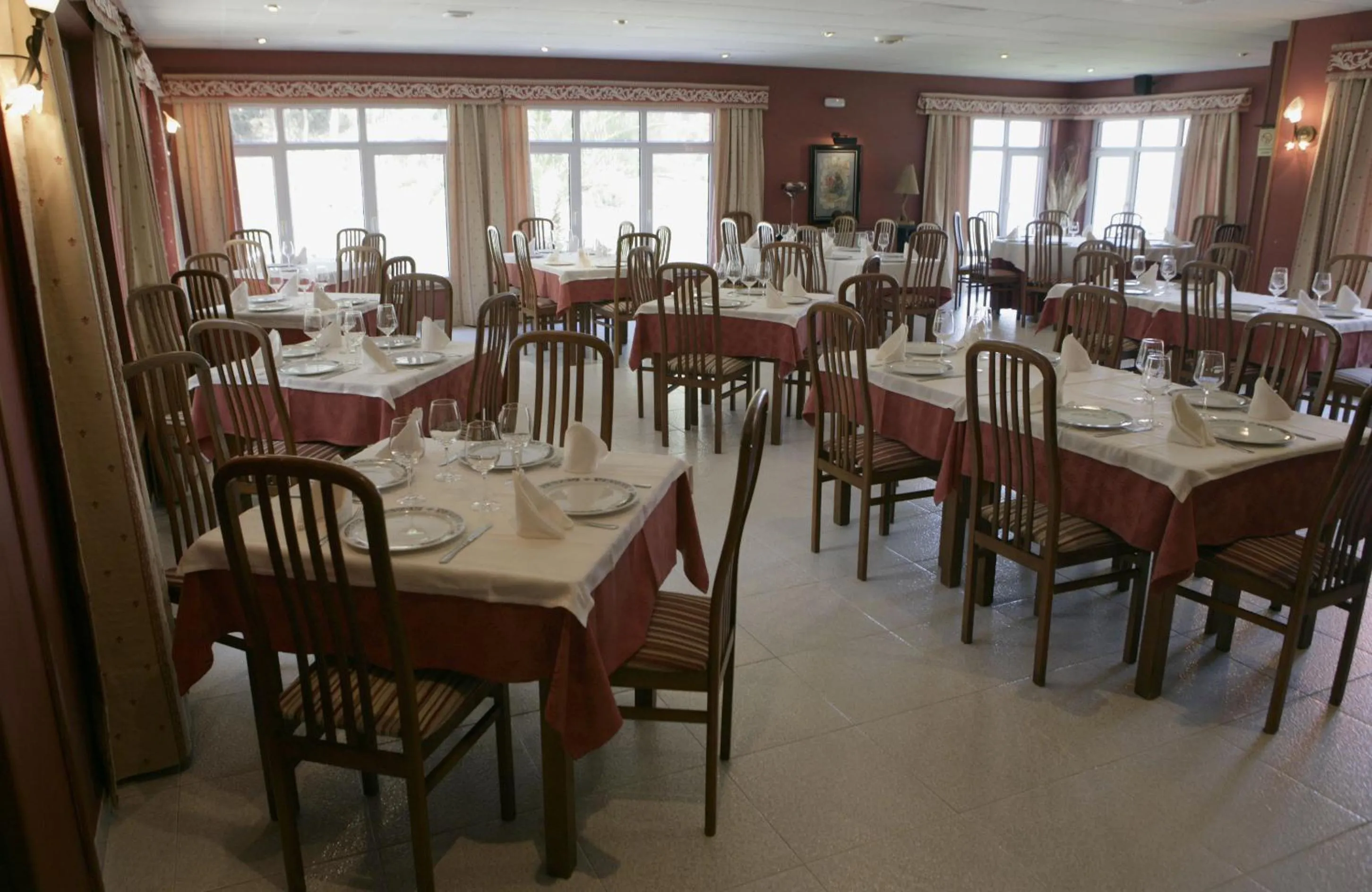 Restaurant/places to eat in Hotel Azpiazu