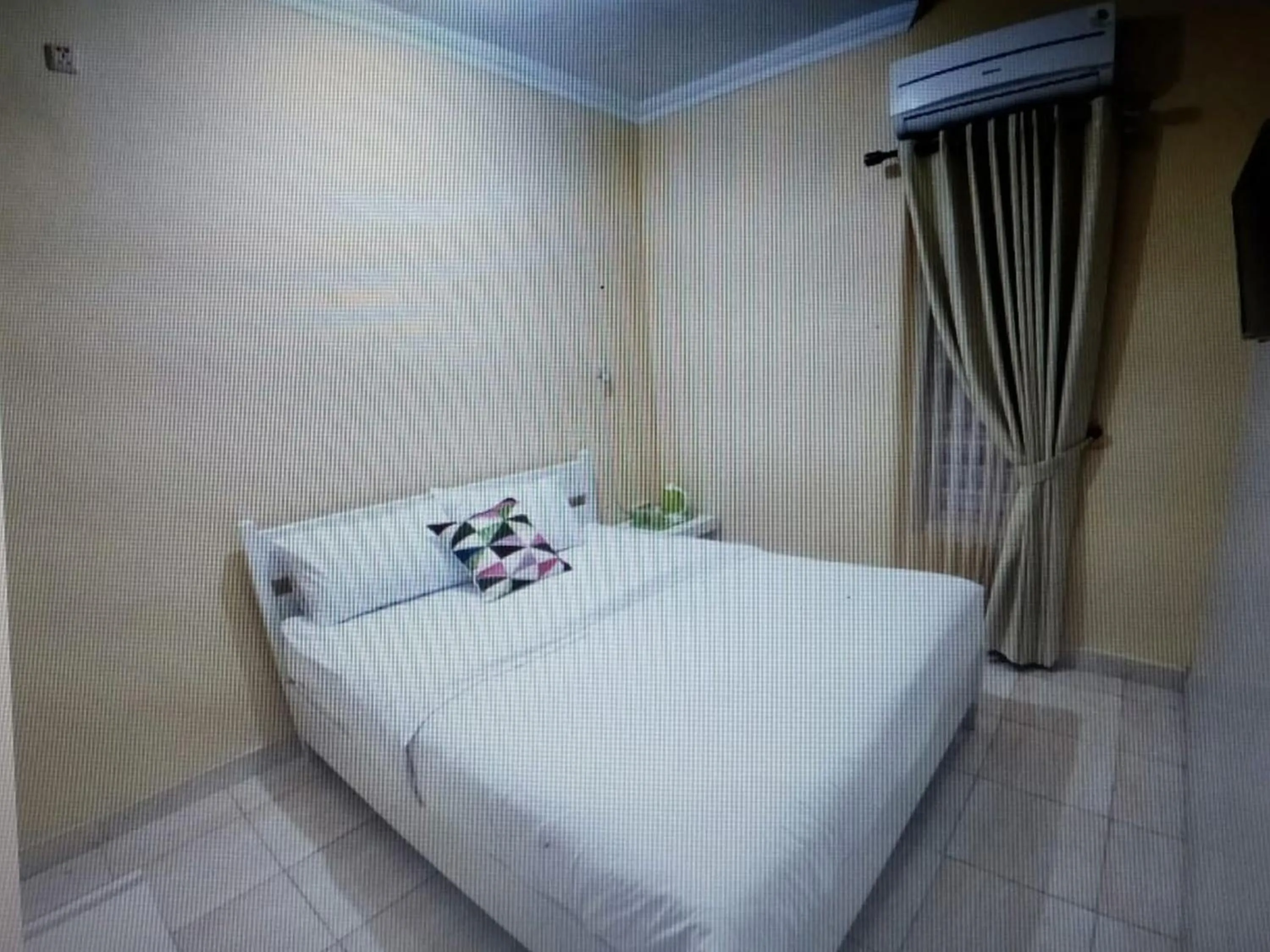 Bedroom, Bed in Omah Inap D24 Syariah near Universitas Aisyiah Yogyakarta Mitra RedDoorz