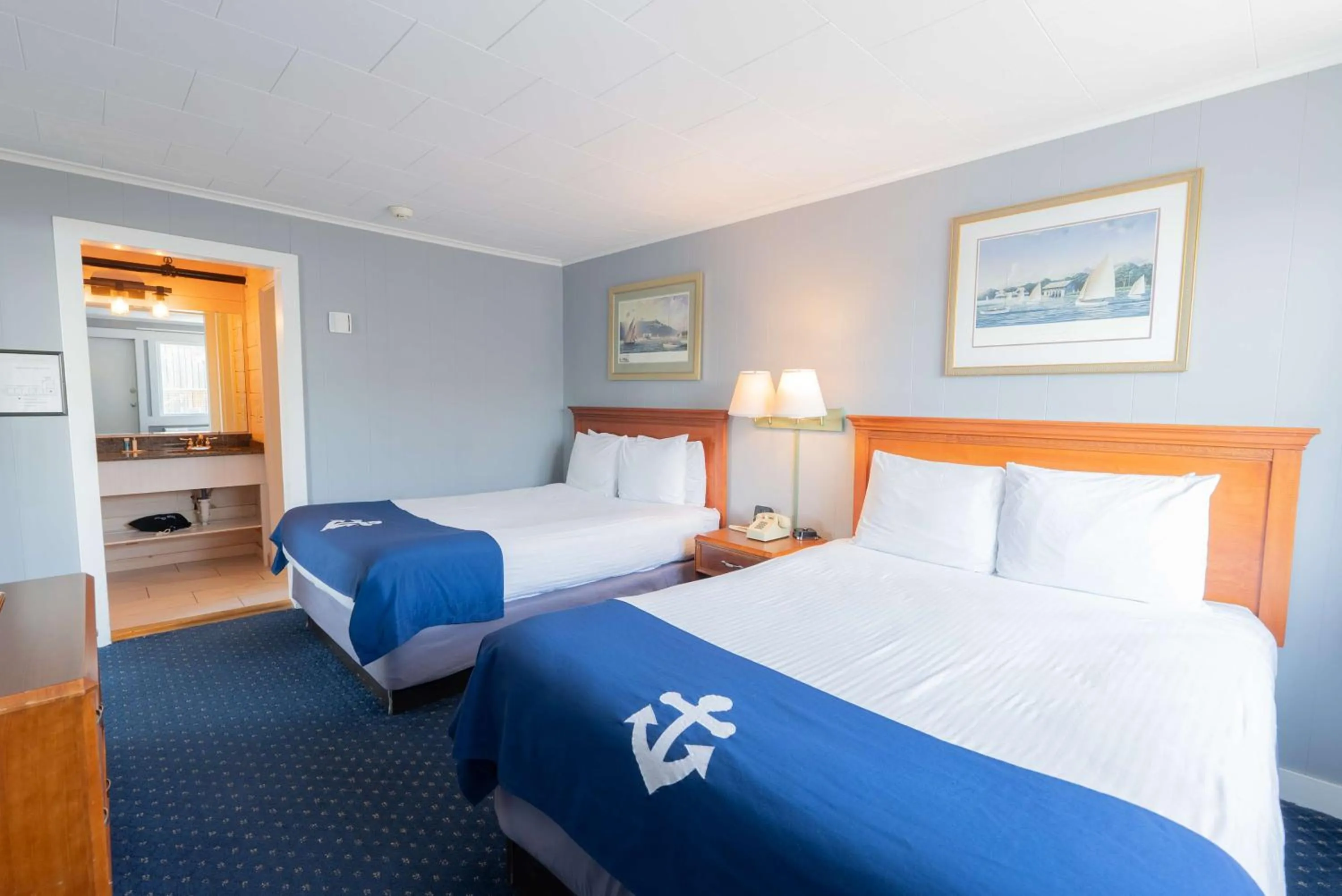 Bedroom, Bed in Fisherman's Wharf Inn