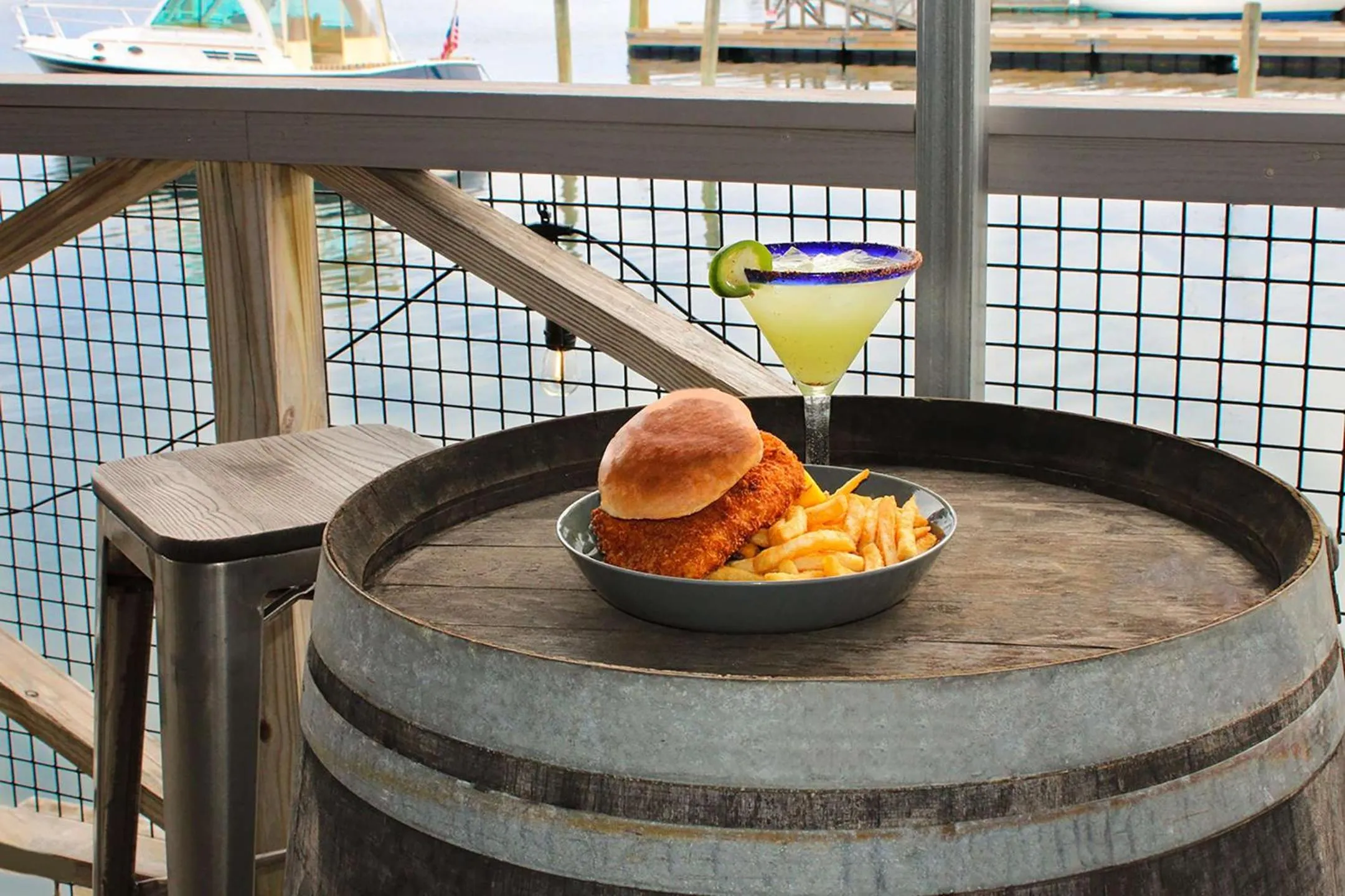 Food and drinks in Fisherman's Wharf Inn