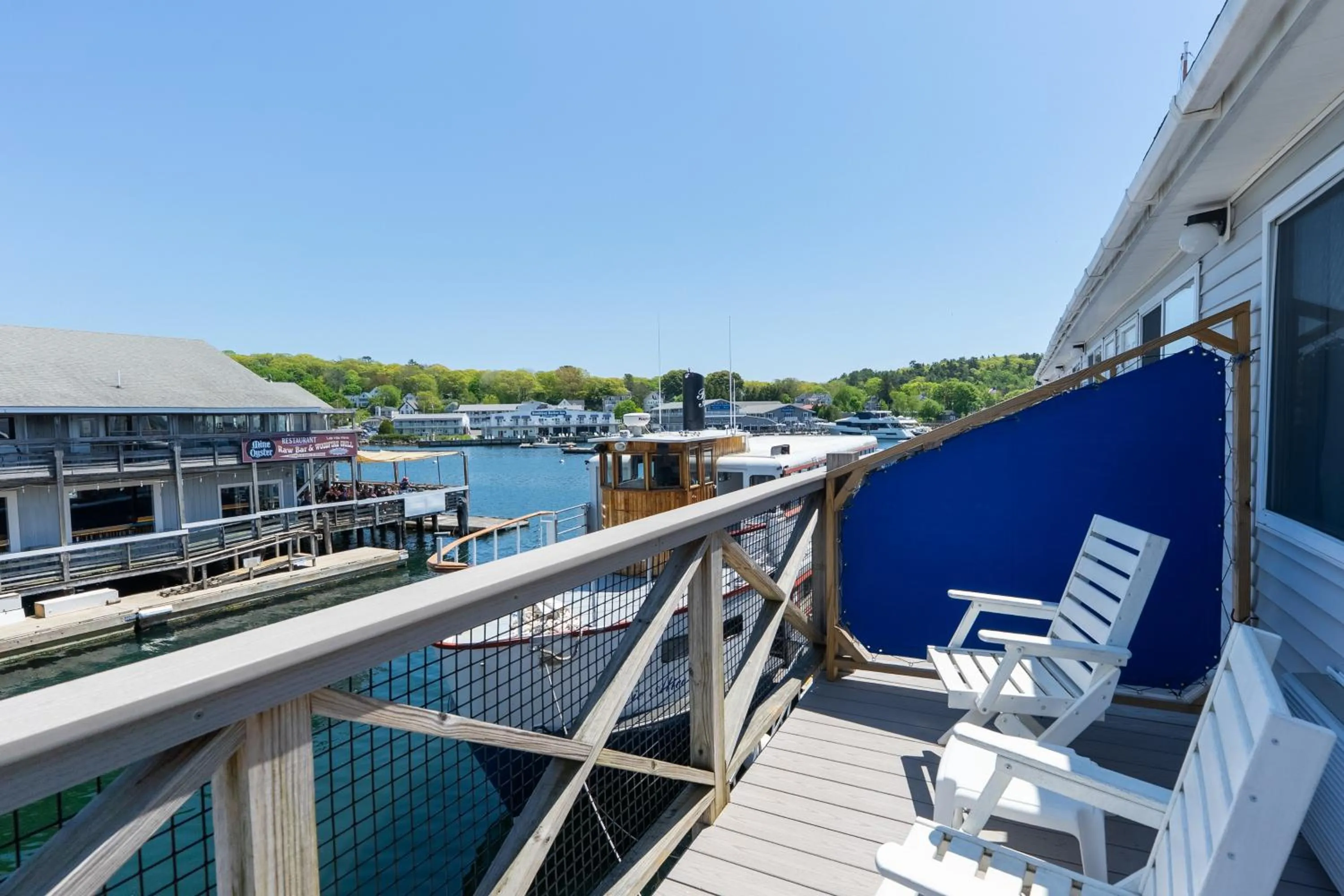 Balcony/Terrace in Fisherman's Wharf Inn