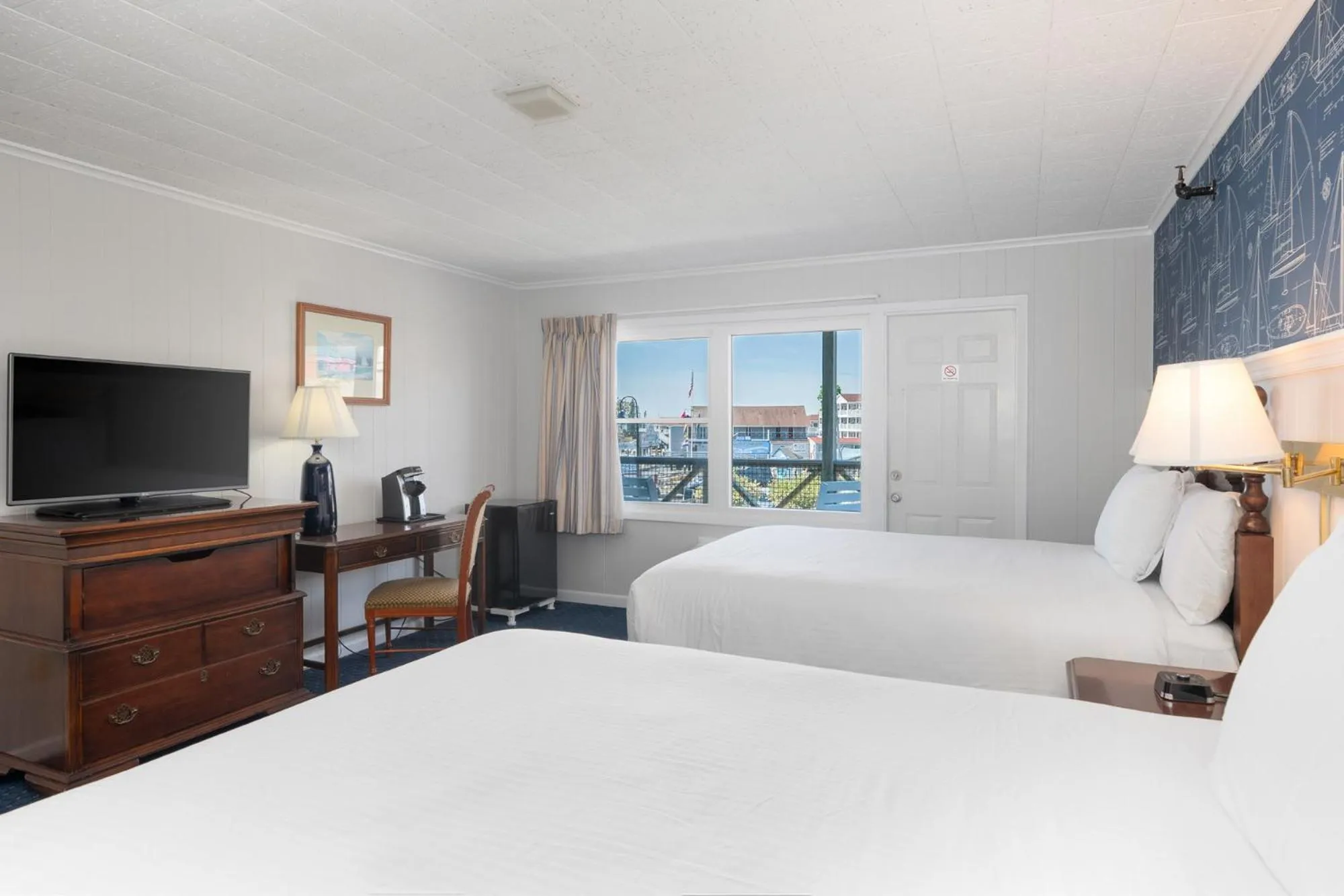 Bedroom, Bed in Fisherman's Wharf Inn