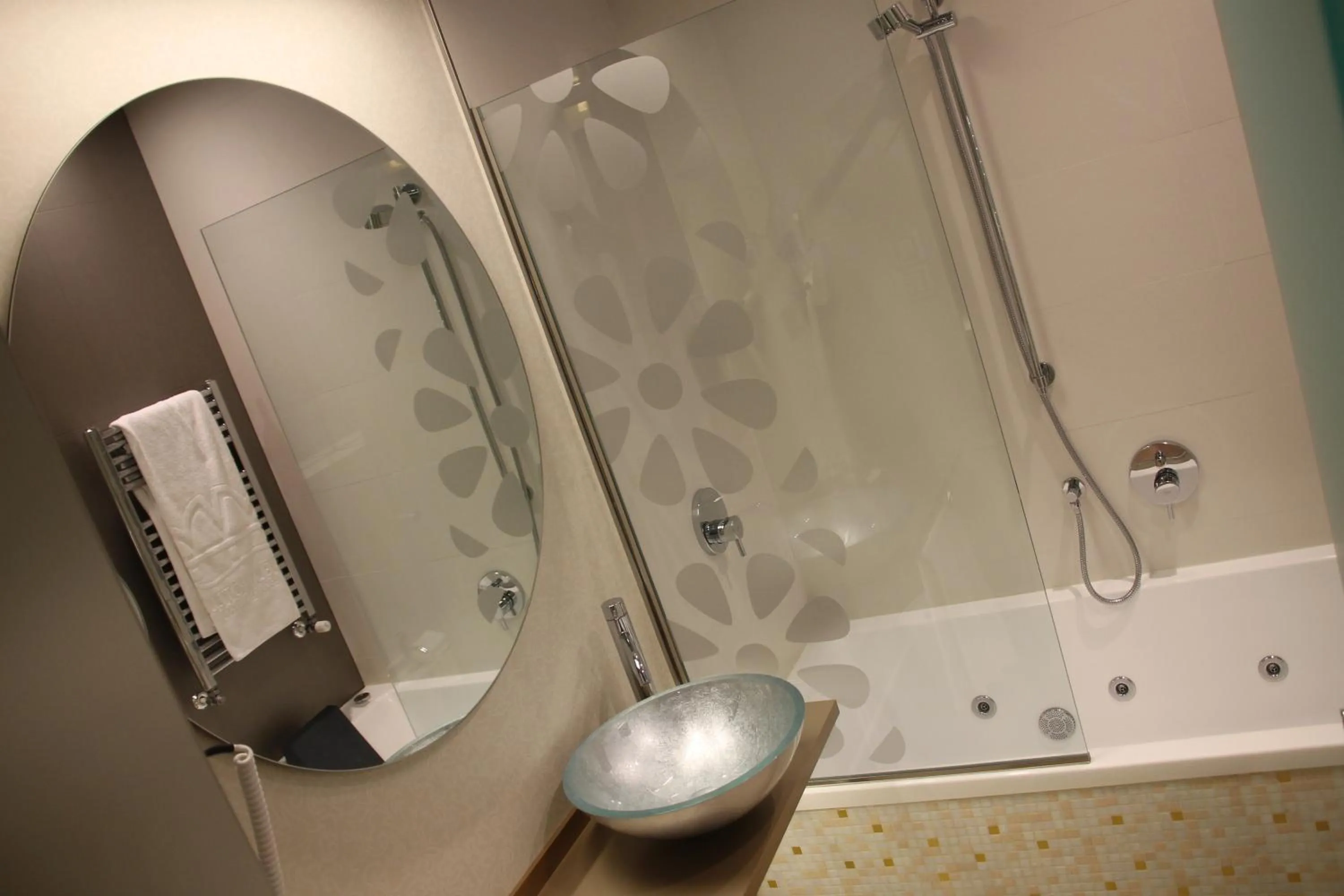 Bathroom in Hotel & Spa Princesa Munia