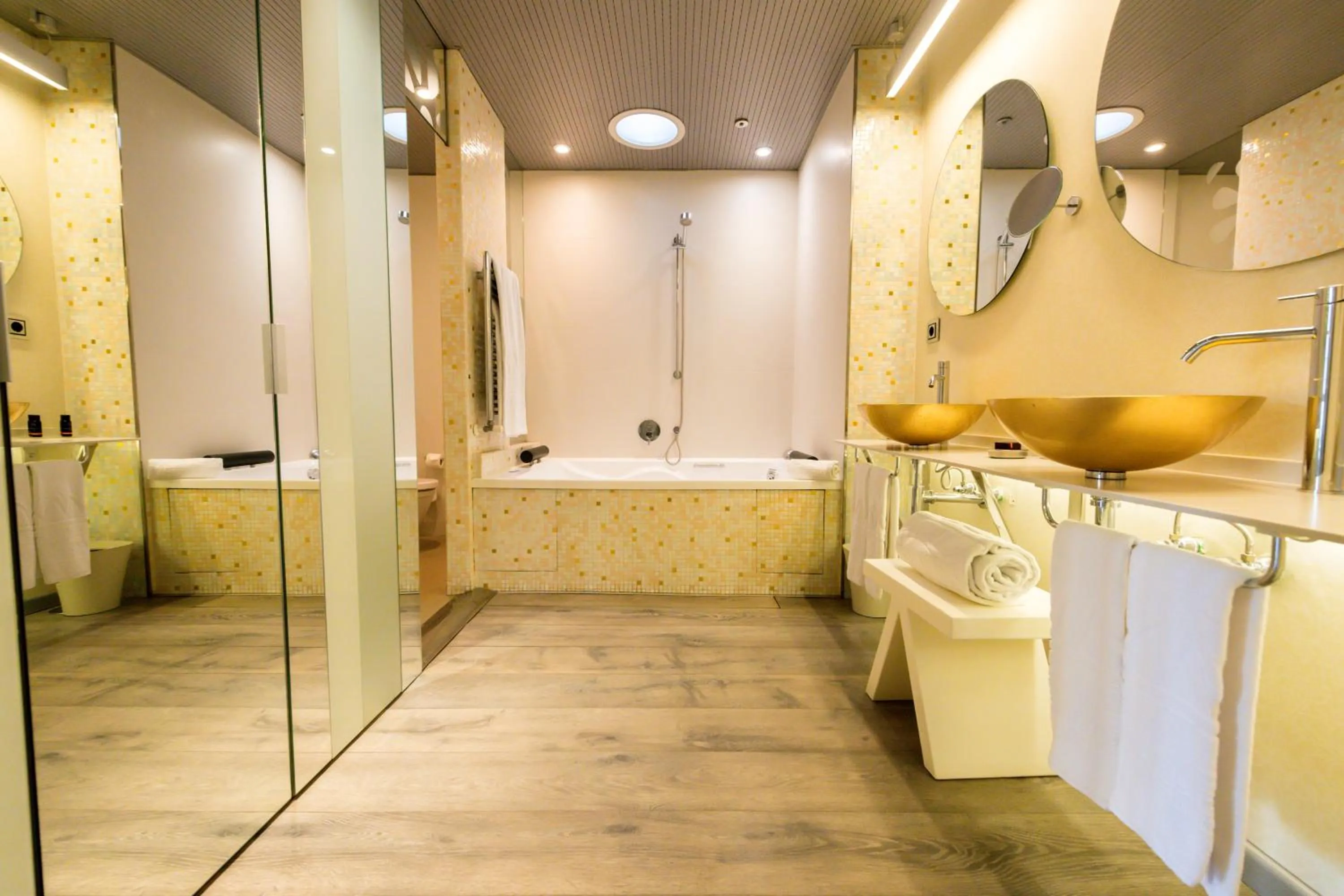 Bathroom in Hotel & Spa Princesa Munia