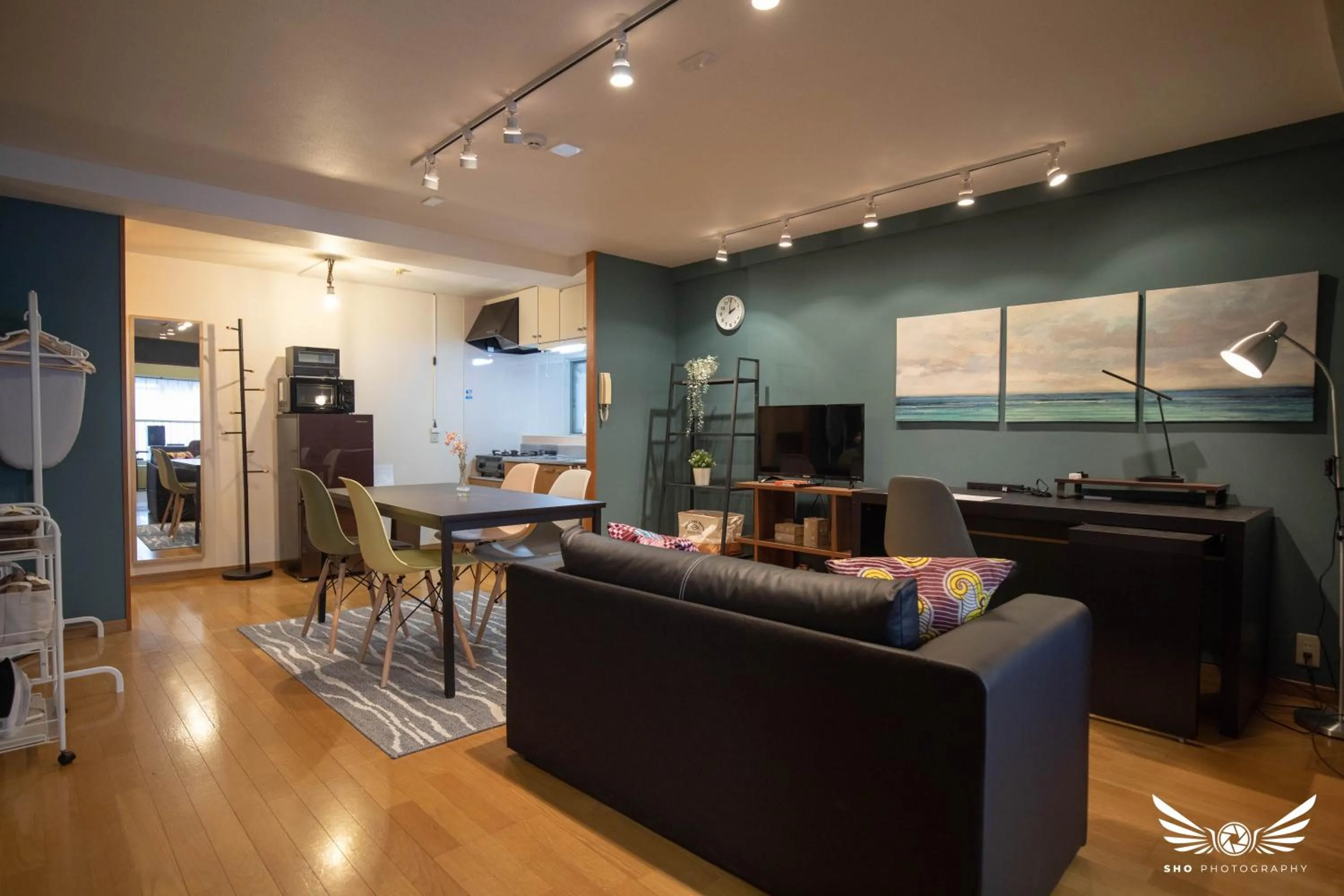 TV and multimedia in Hakata apartment