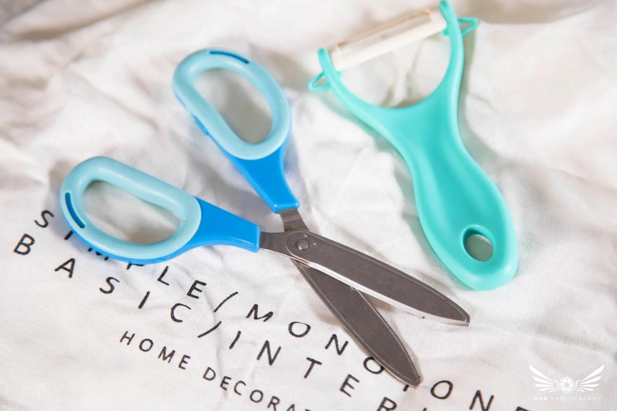 Text overlay in Hakata apartment