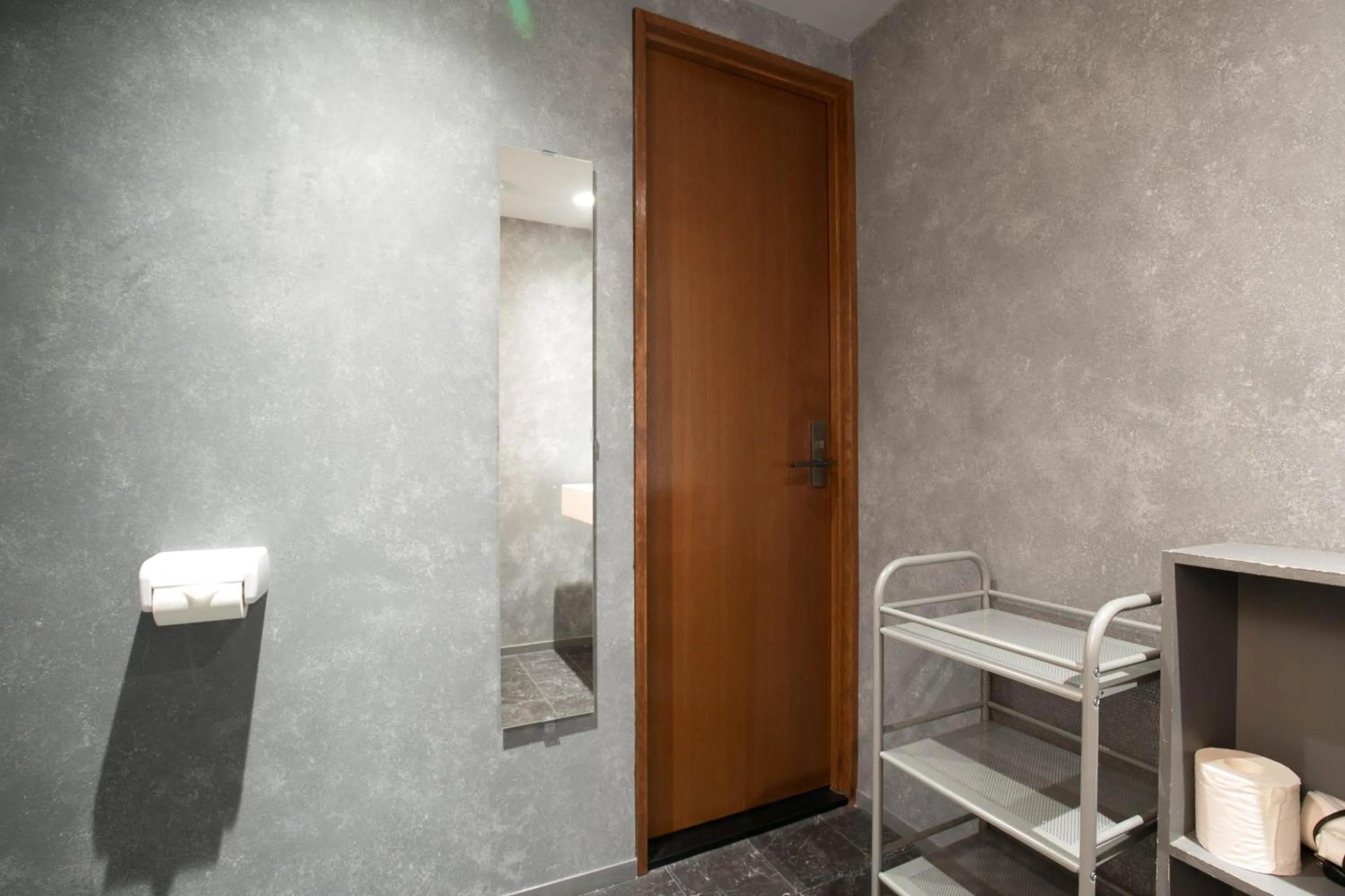 Toilet in Hakata apartment