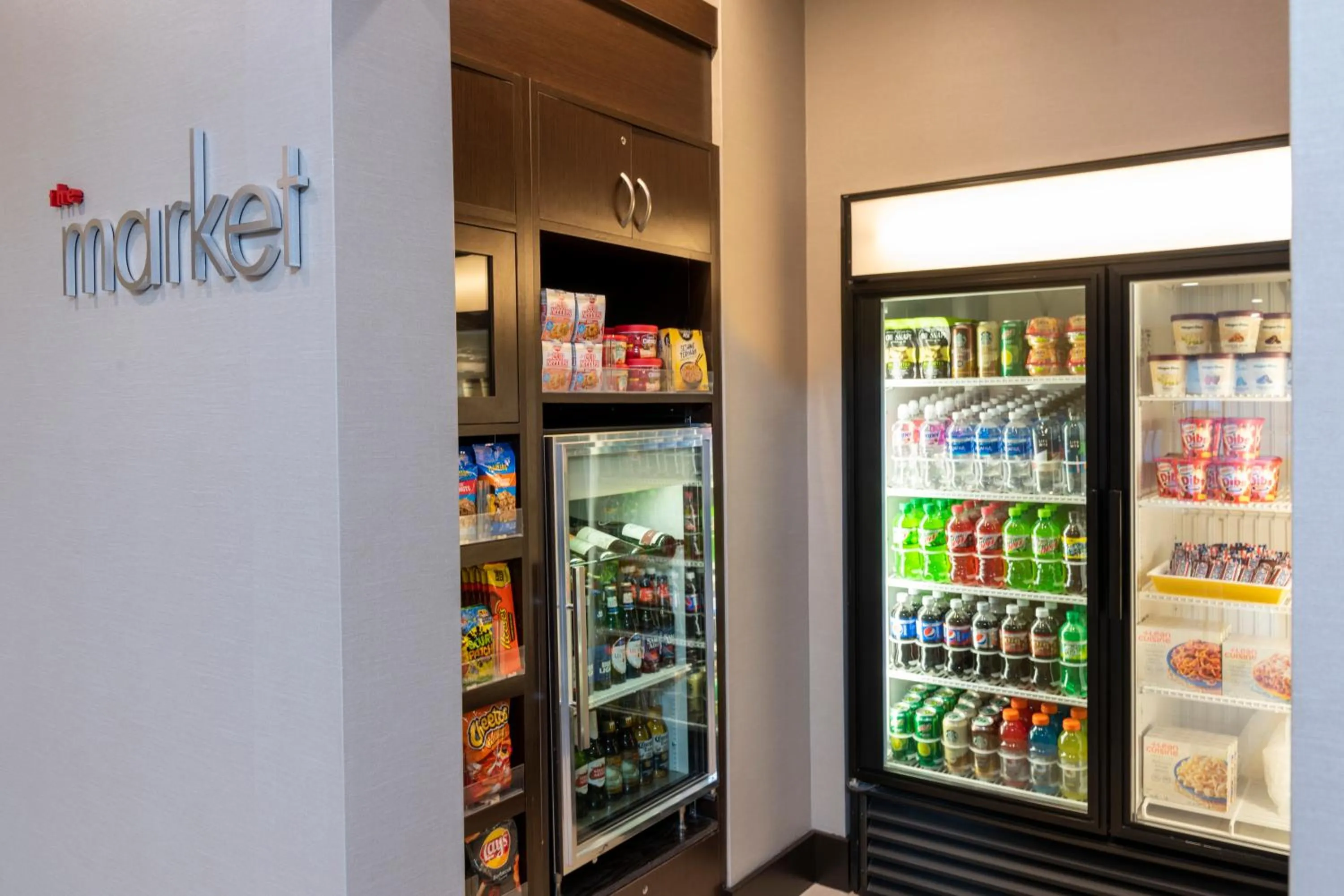 On-site shops in Residence Inn by Marriott Midland