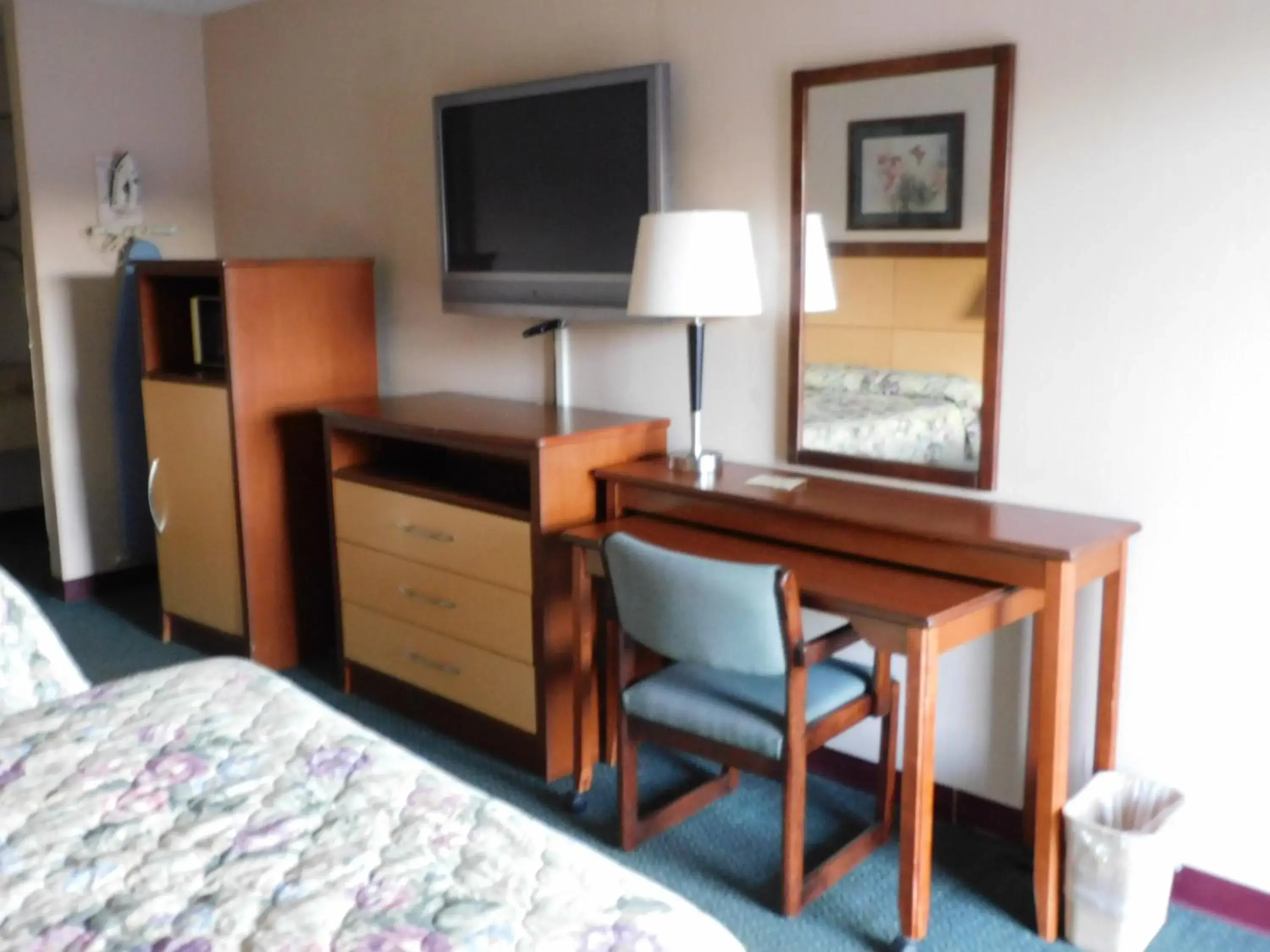 Double Room with Two Double Beds in Camilla Inn & Suites Double Room with Two Double Beds in Camilla Inn & Suites