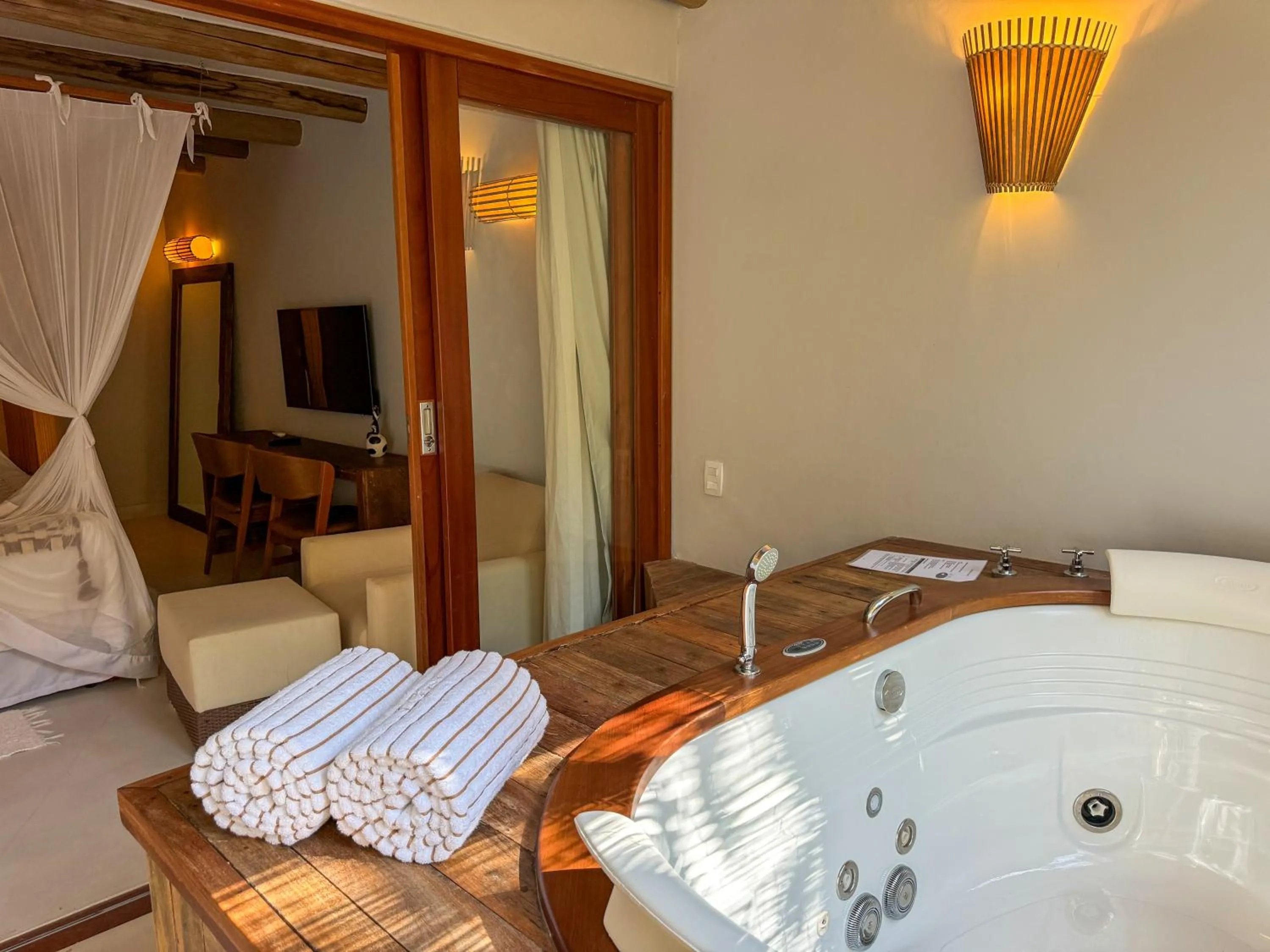 Bath, Bed in Amaia Trancoso Hotel