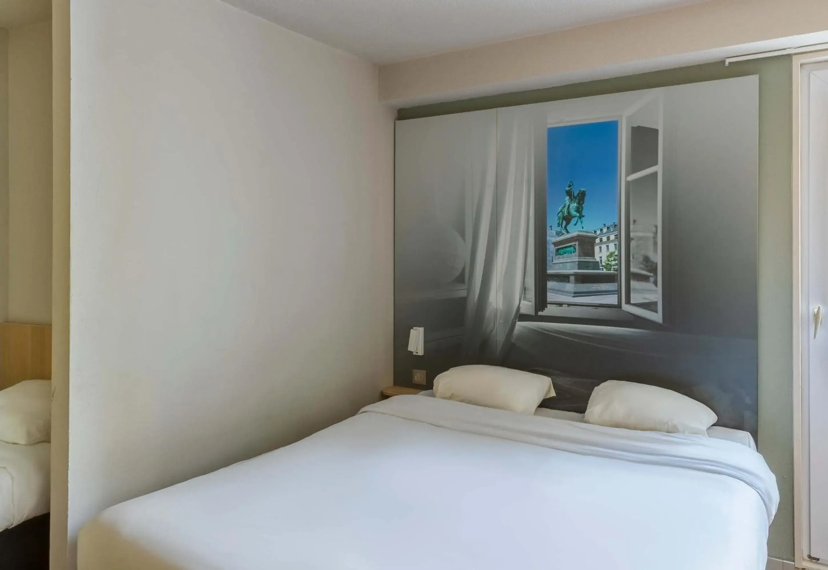 Triple Room in B&B HOTEL Orleans Saint-Jean de Braye Triple Room in B&B HOTEL Orleans Saint-Jean de Braye