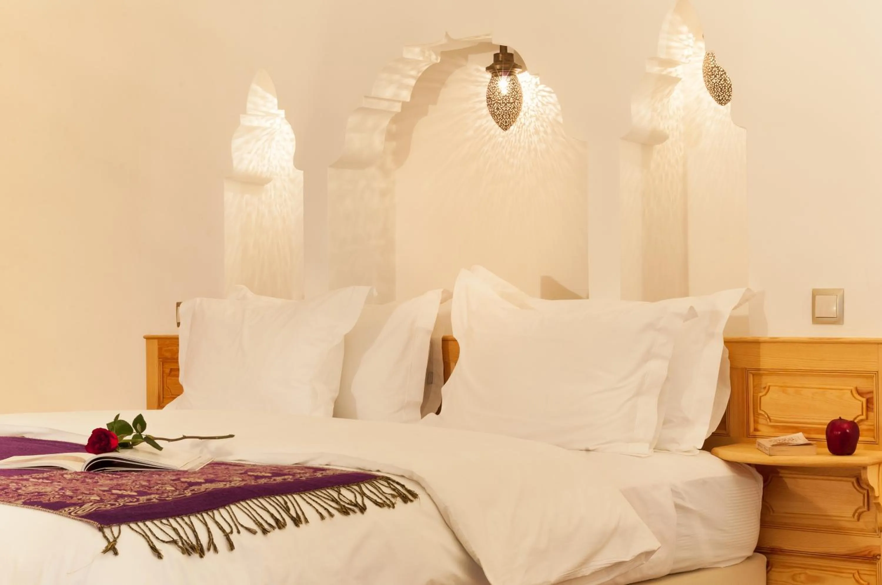 Bed in Riad Sougtani