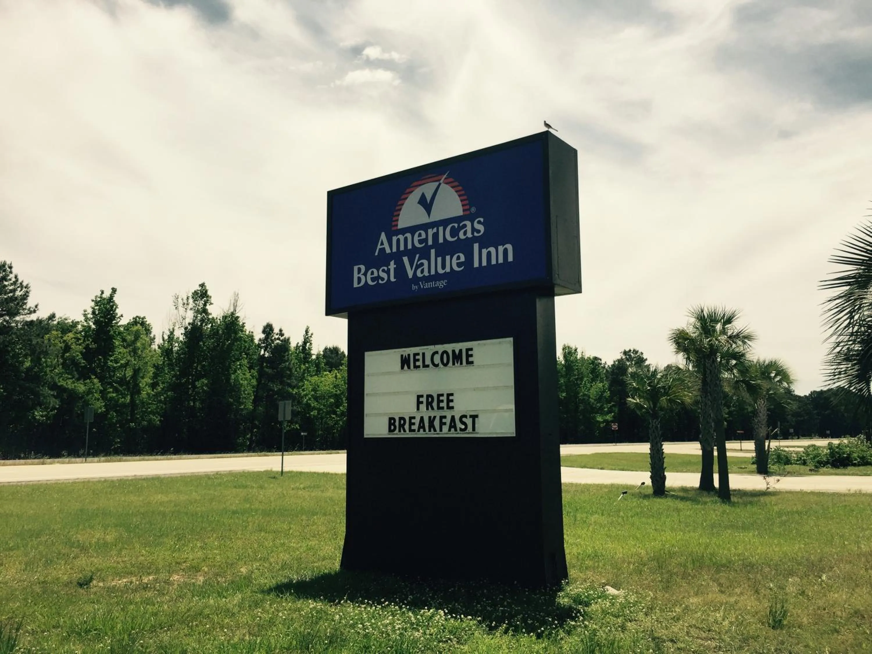 Property logo or sign, Property Building in Americas Best Value Inn Kinder