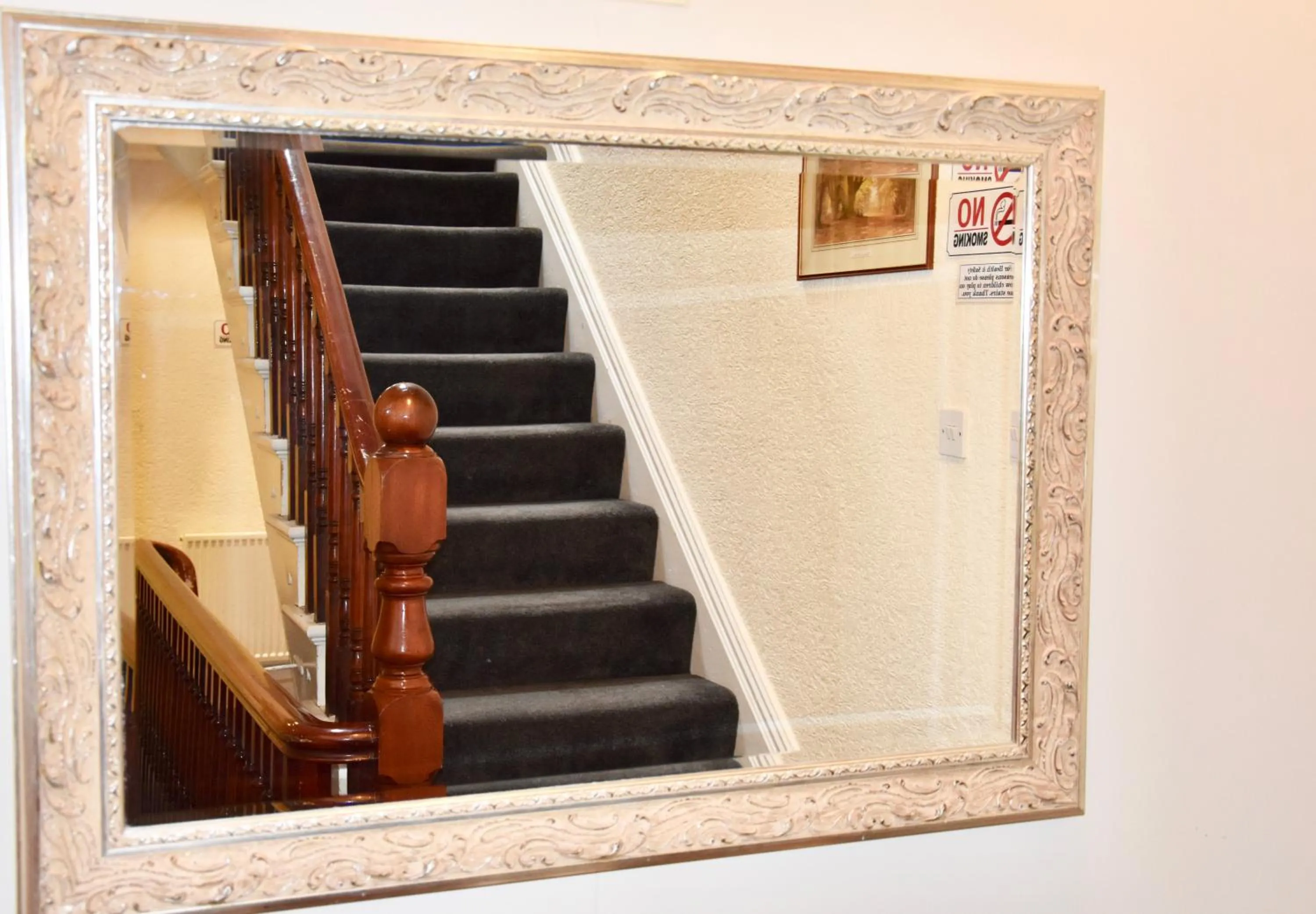 Decorative detail in Empress Select Holiday Flats