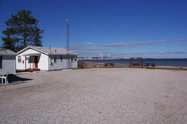 Property building in Bells Melody Motel