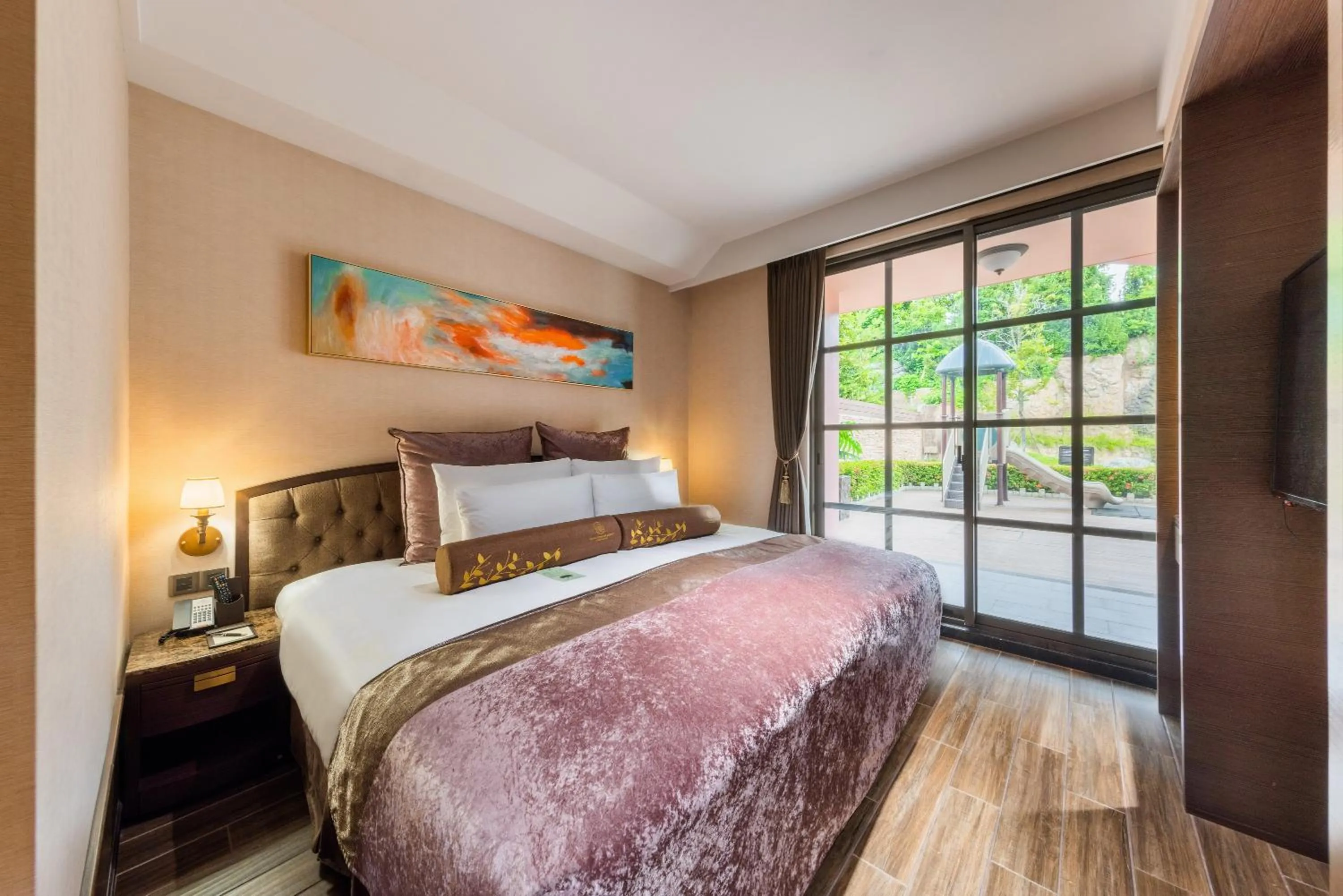 Bed in Grand Cosmos Resort Ruisui Hualien