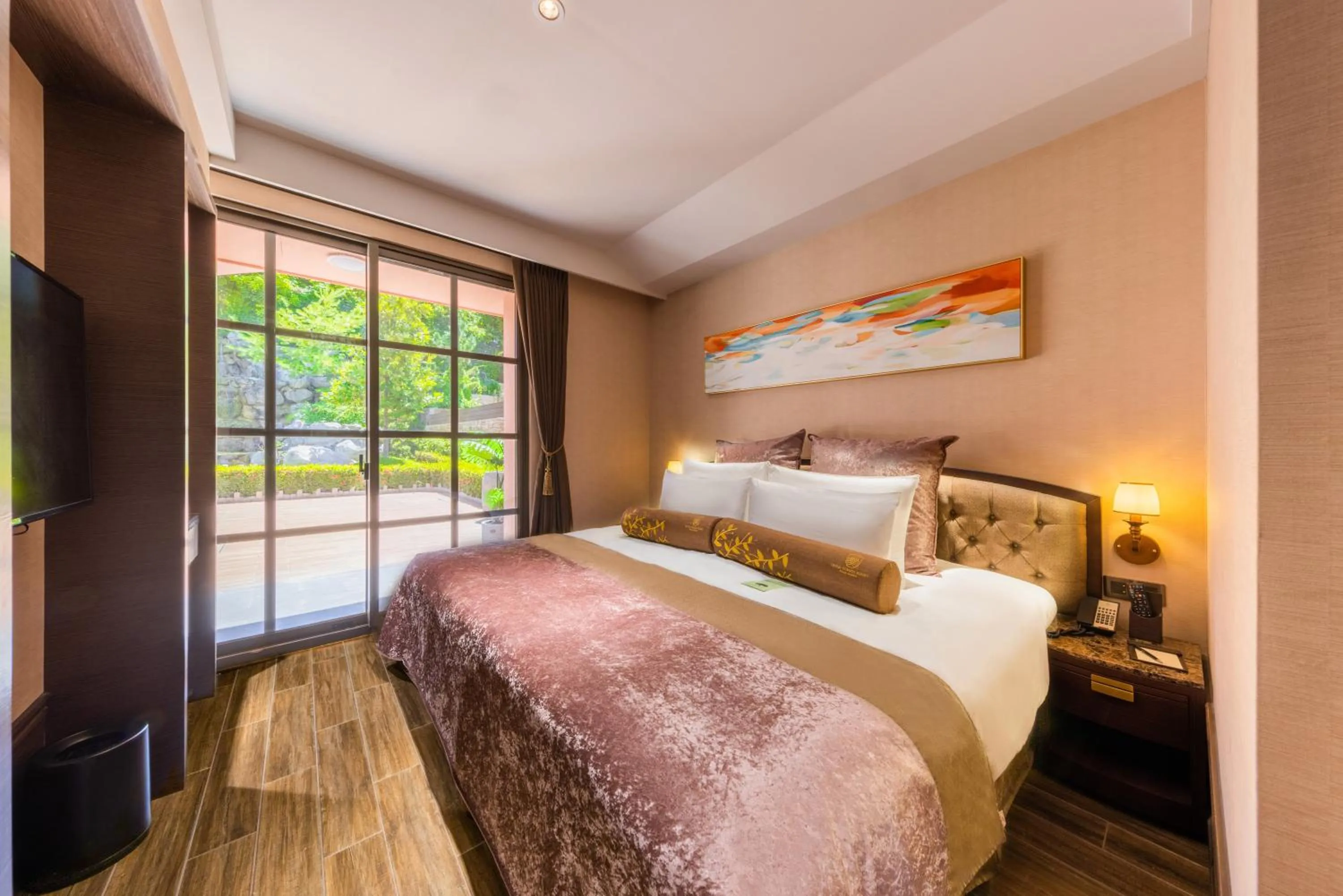 Bed in Grand Cosmos Resort Ruisui Hualien