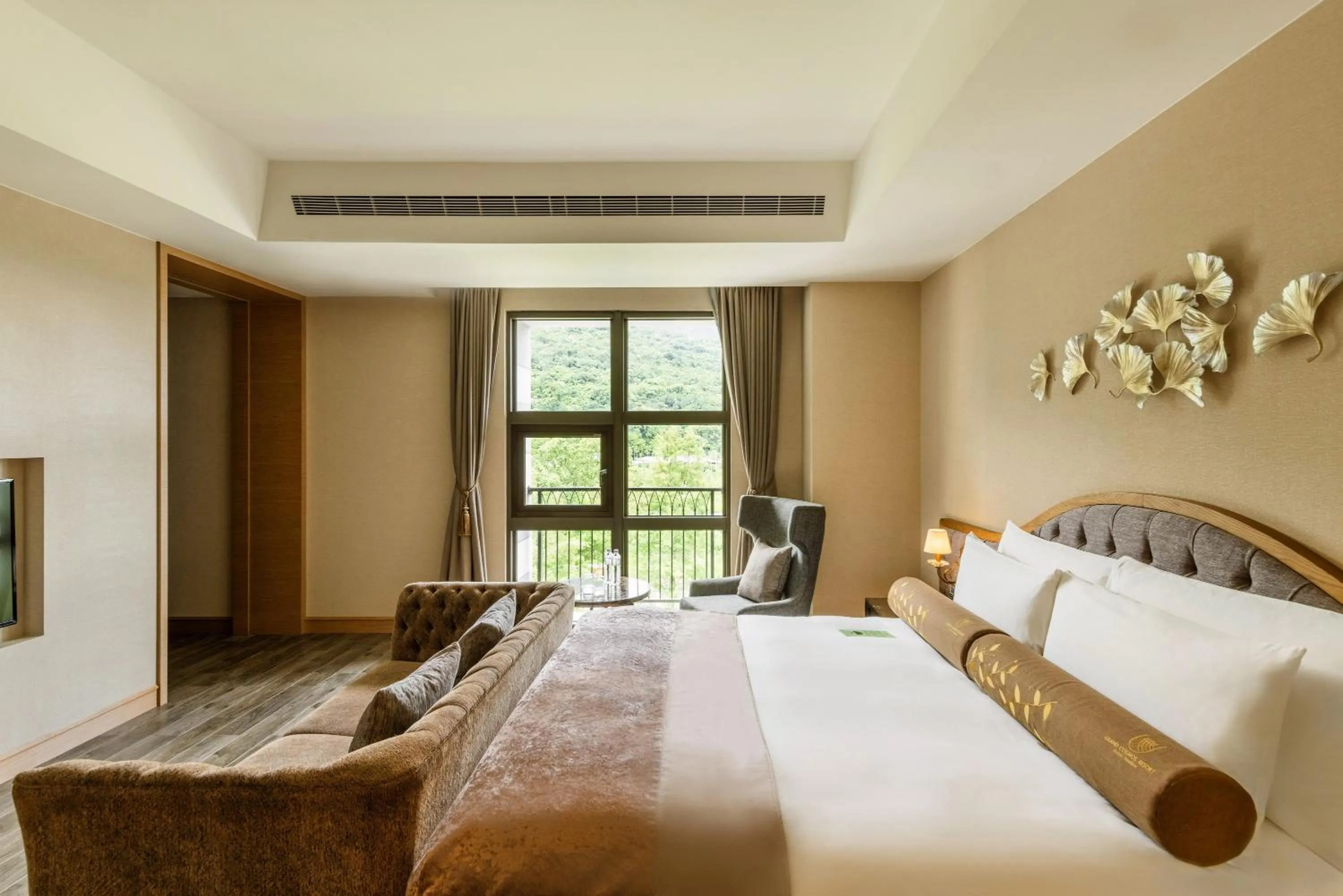 Bed in Grand Cosmos Resort Ruisui Hualien