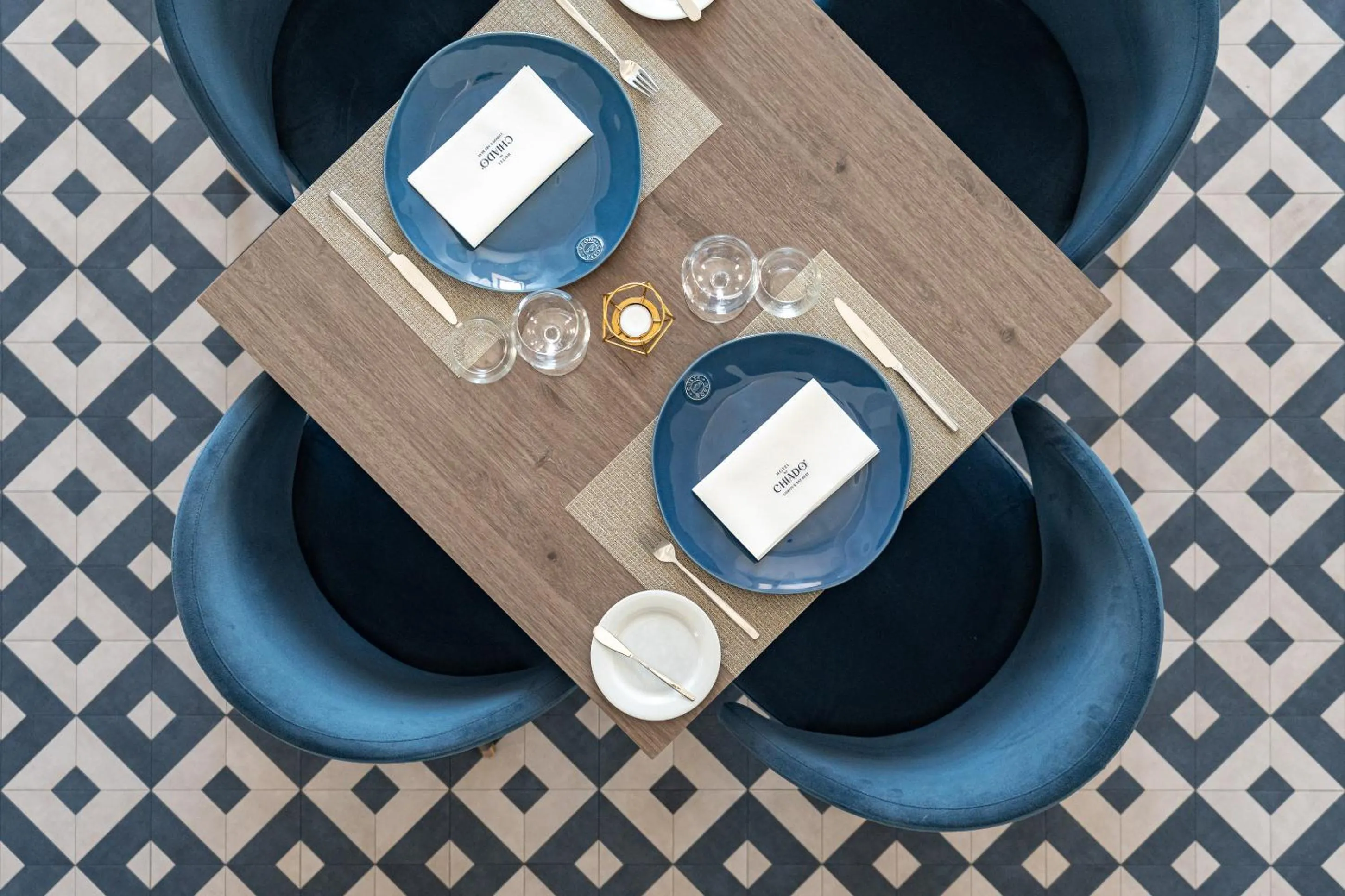 Restaurant/places to eat in Hotel do Chiado