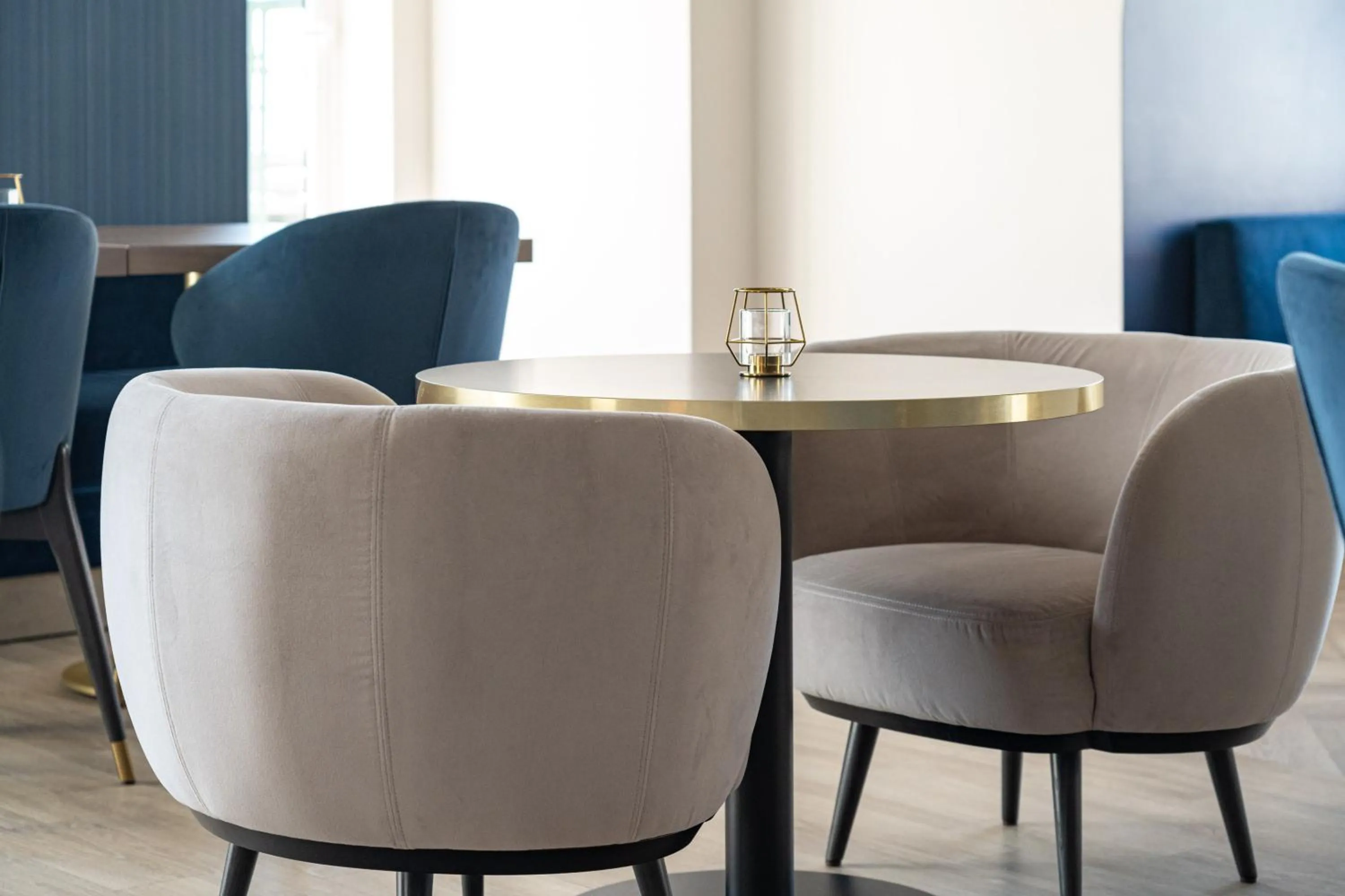 Restaurant/places to eat in Hotel do Chiado