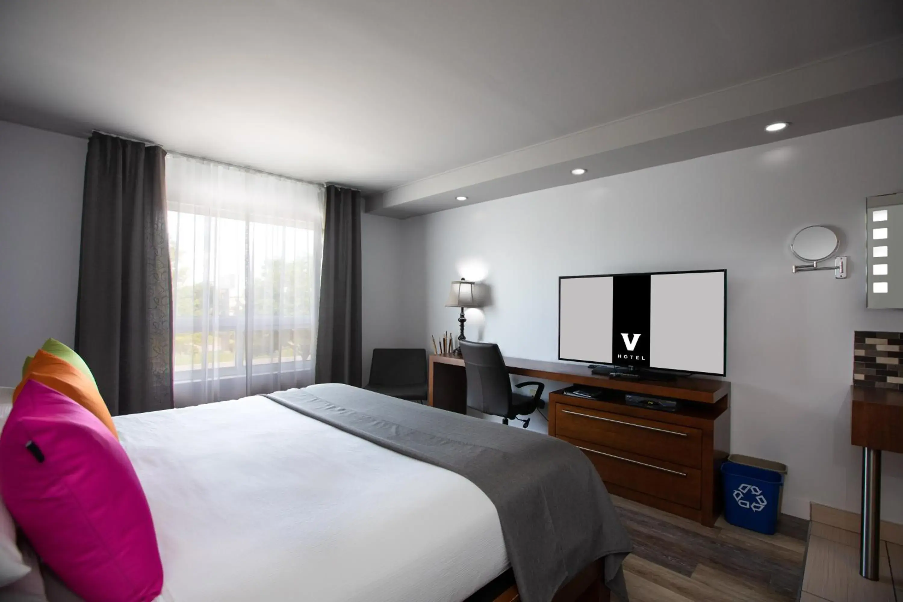 Superior "Tendance" Room, 1 King Bed in Hotel V Superior "Tendance" Room, 1 King Bed in Hotel V