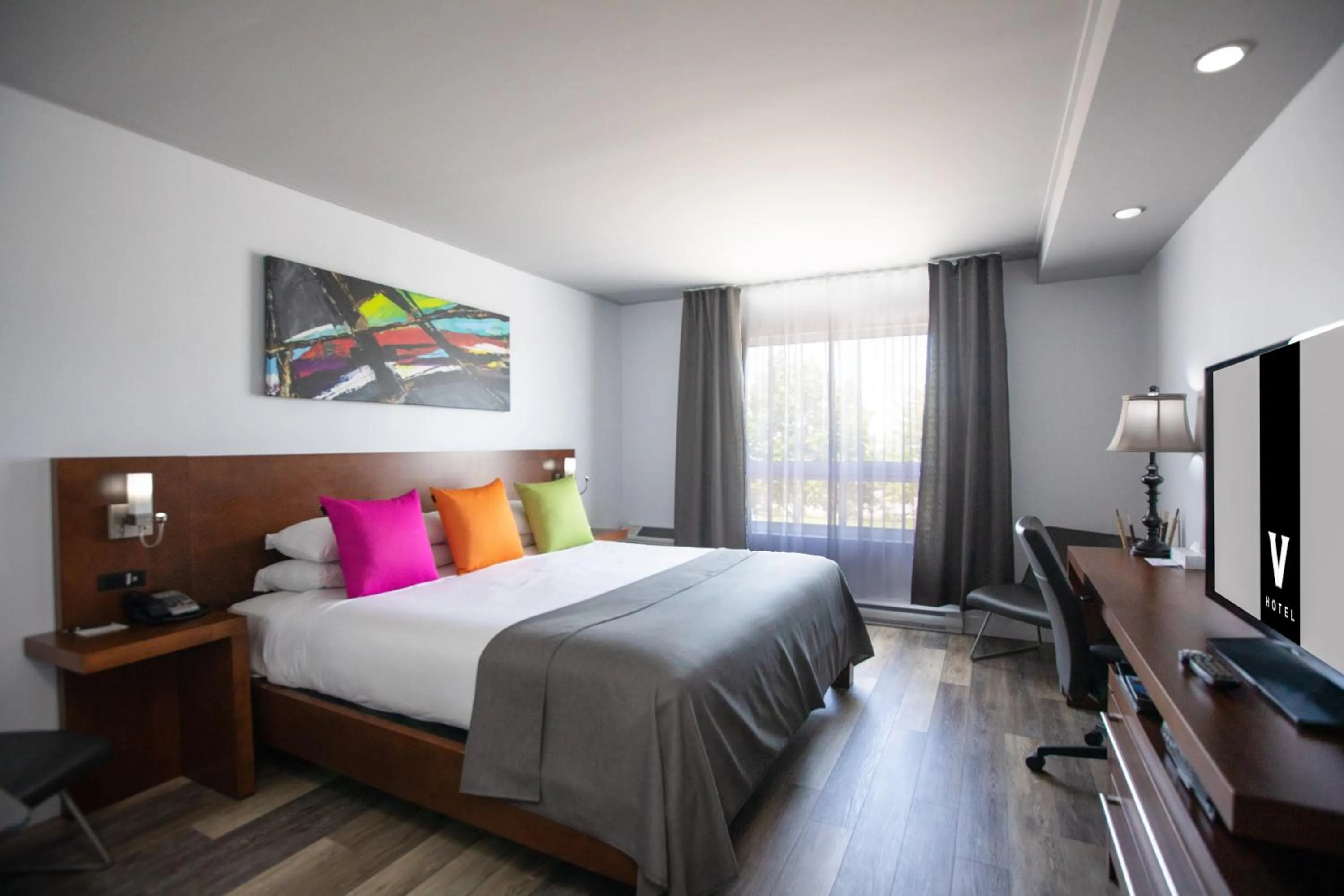 Photo of the whole room, Bed in Hotel V