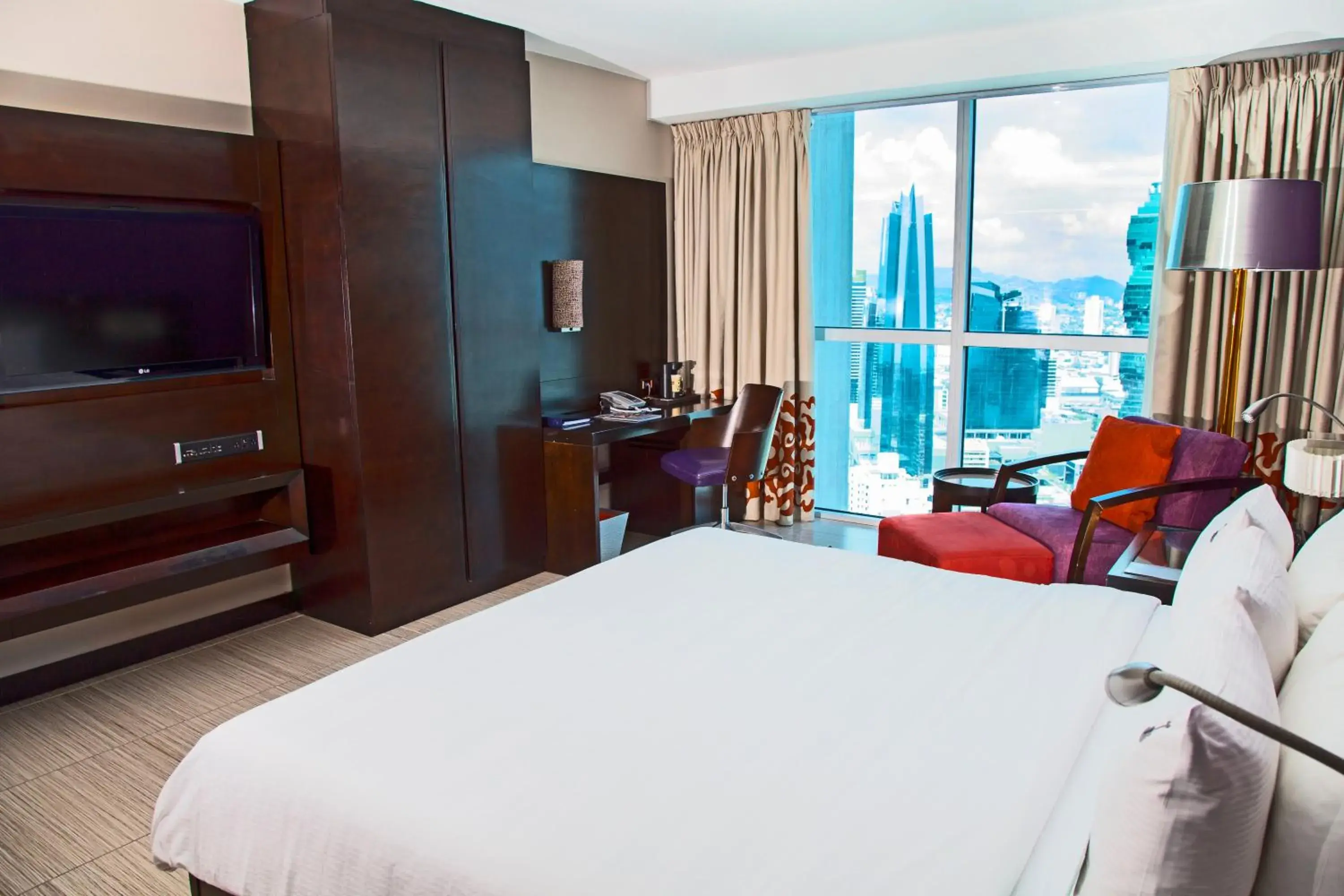 Deluxe King Room in Megapolis Hotel Panama Deluxe King Room in Megapolis Hotel Panama