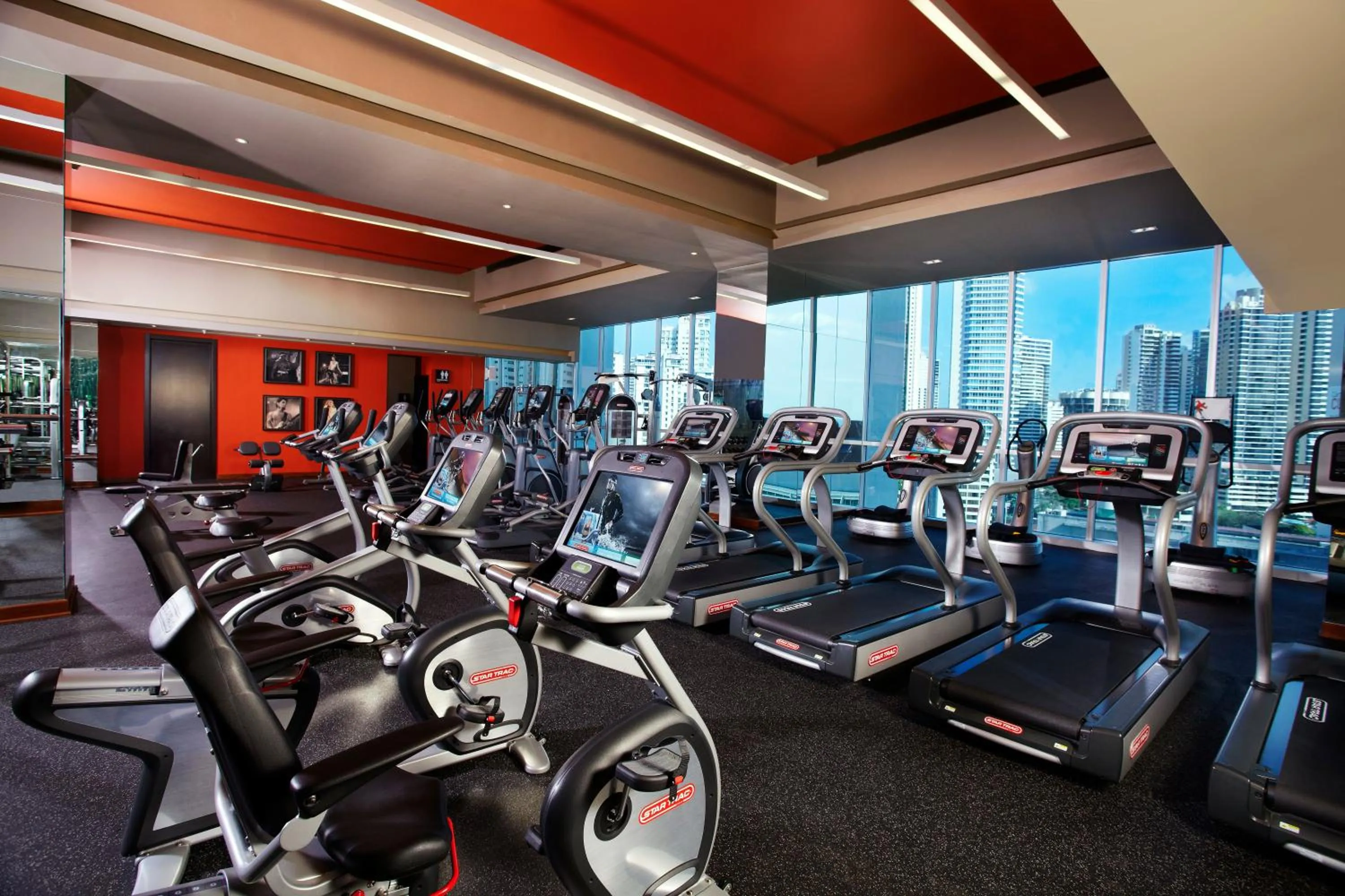 Fitness centre/facilities in Megapolis Hotel Panama