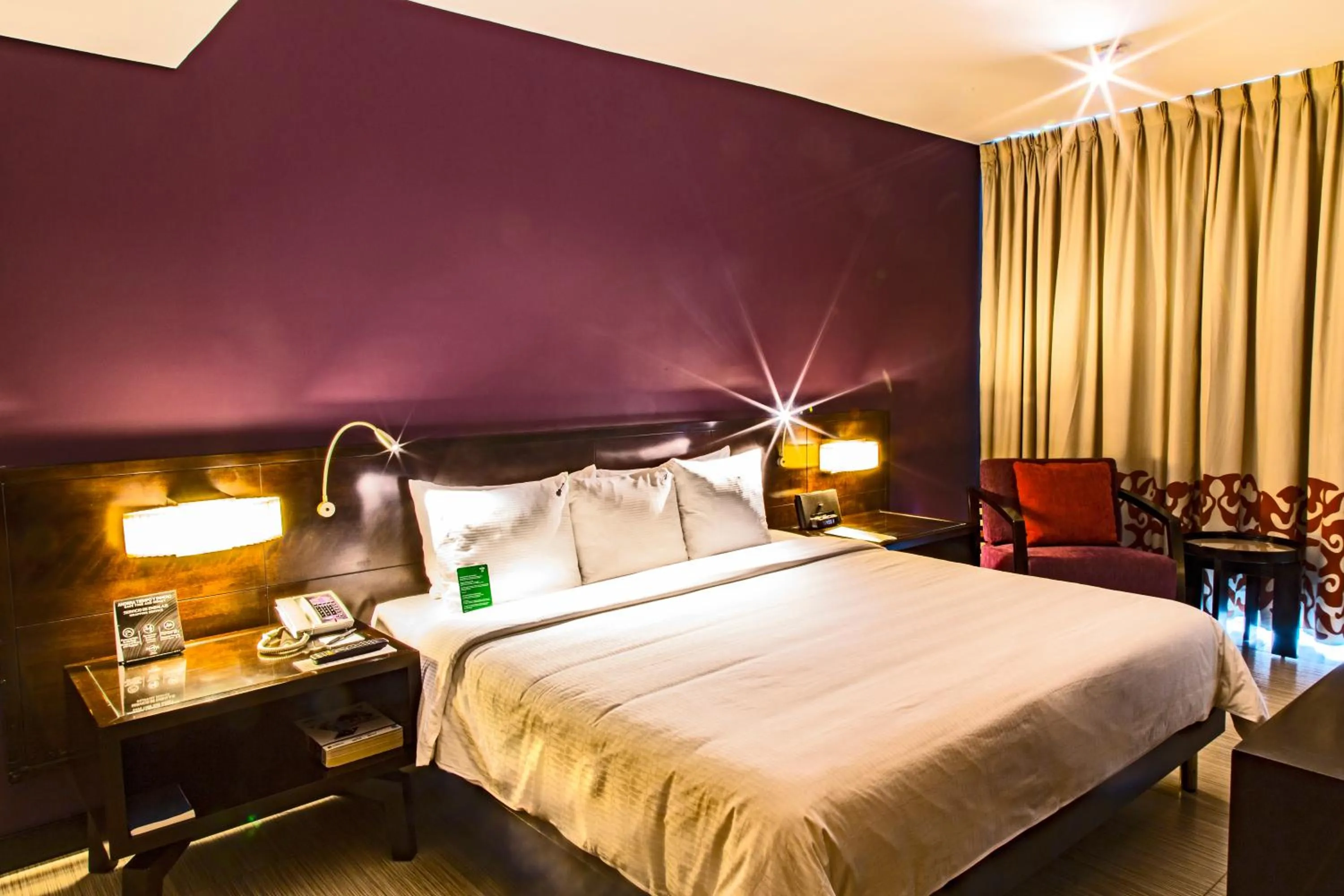 Bedroom, Bed in Megapolis Hotel Panama