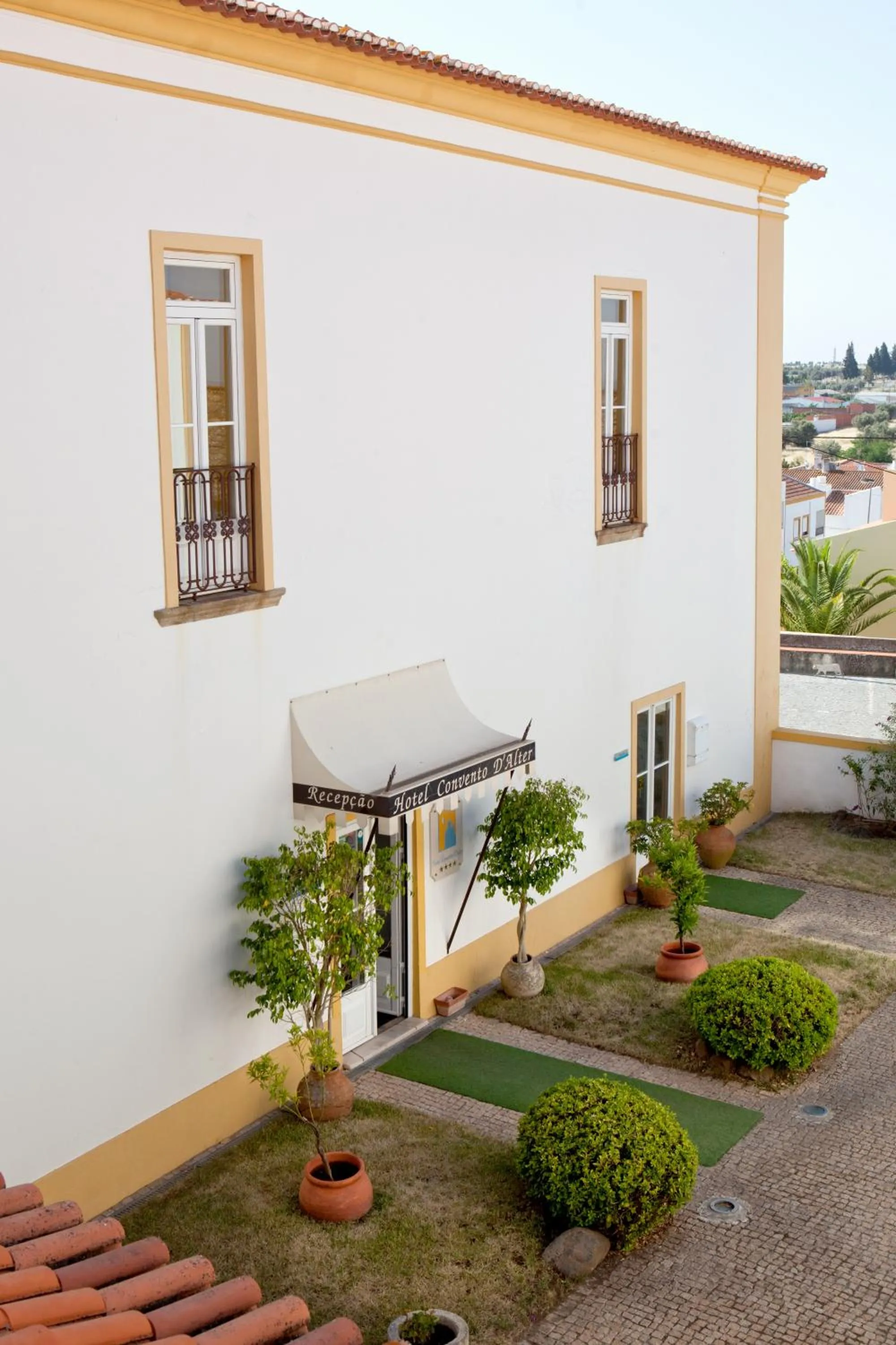 Facade/entrance in Hotel Convento D'Alter by Asite Hotels