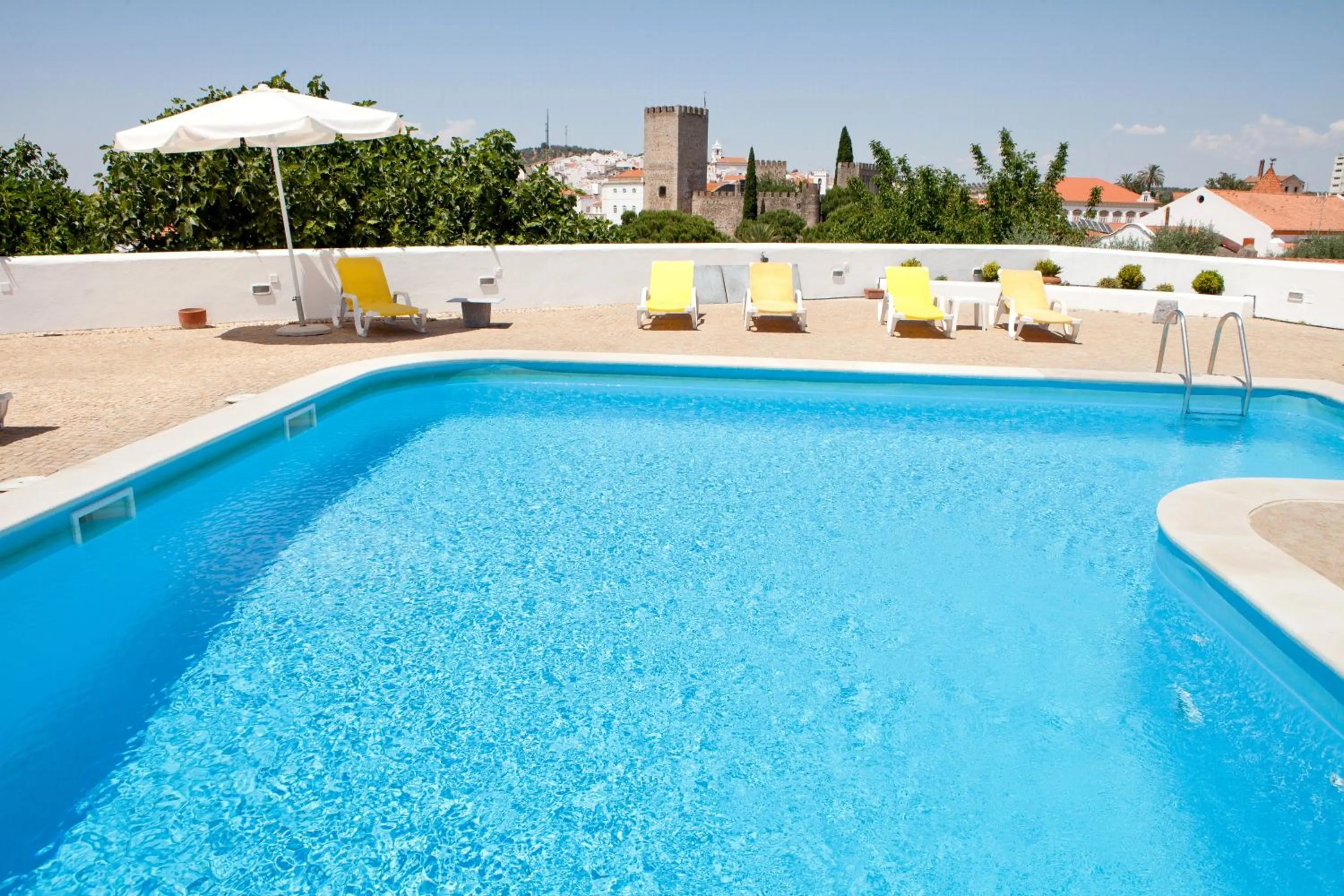 Swimming pool in Hotel Convento D'Alter by Asite Hotels
