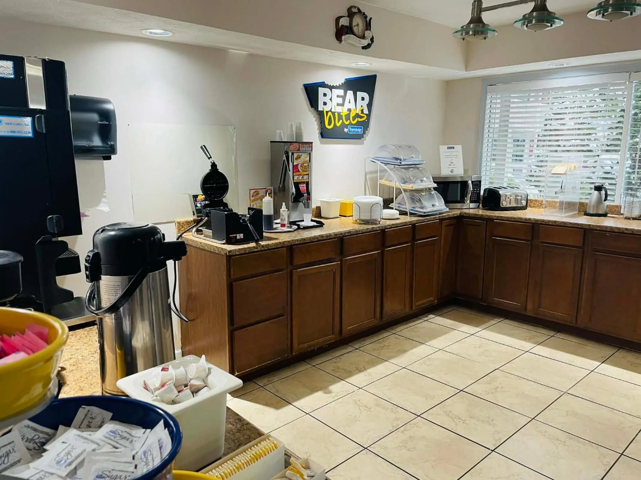 minibar in Travelodge by Wyndham Sellersburg