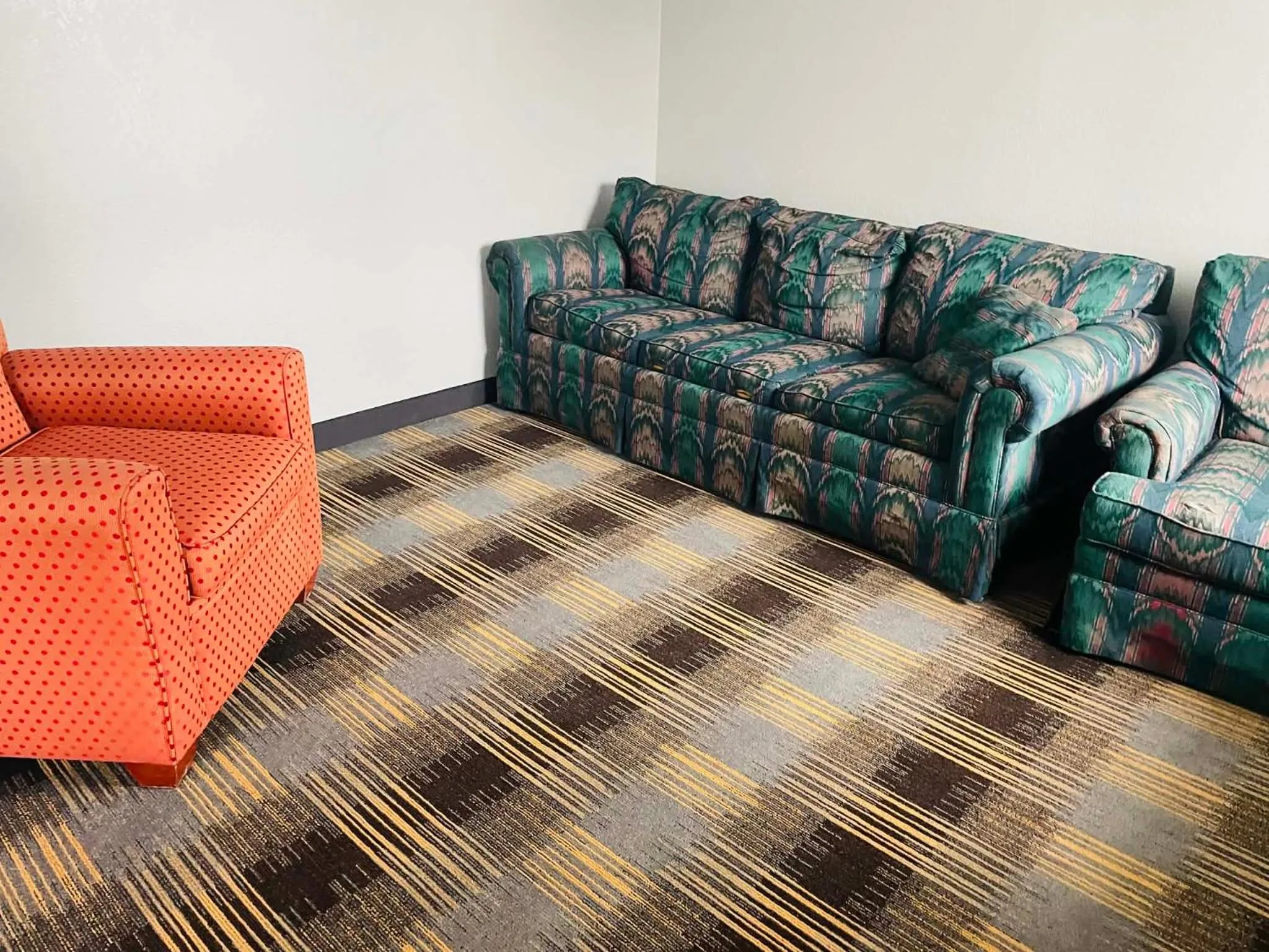 Travelodge by Wyndham Sellersburg