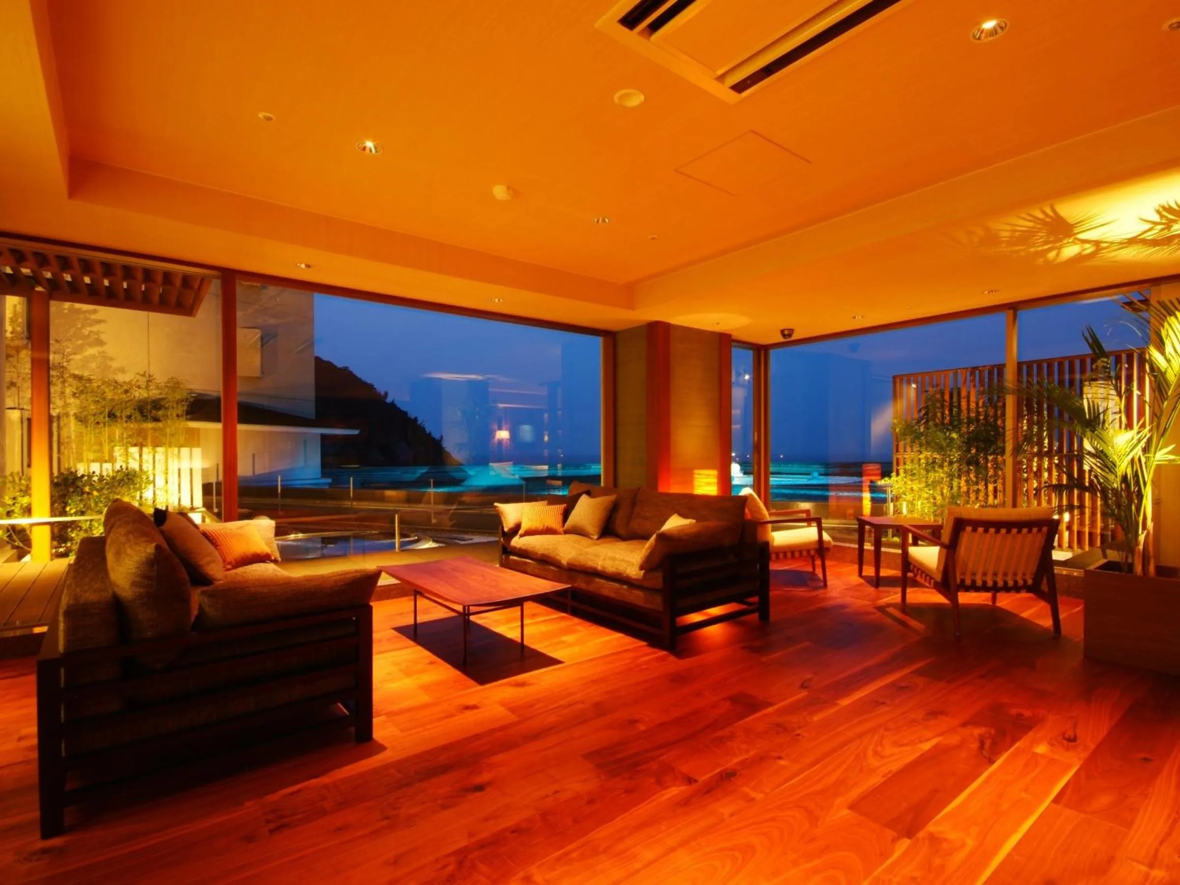 Communal lounge/ TV room in Hotel Kinparo