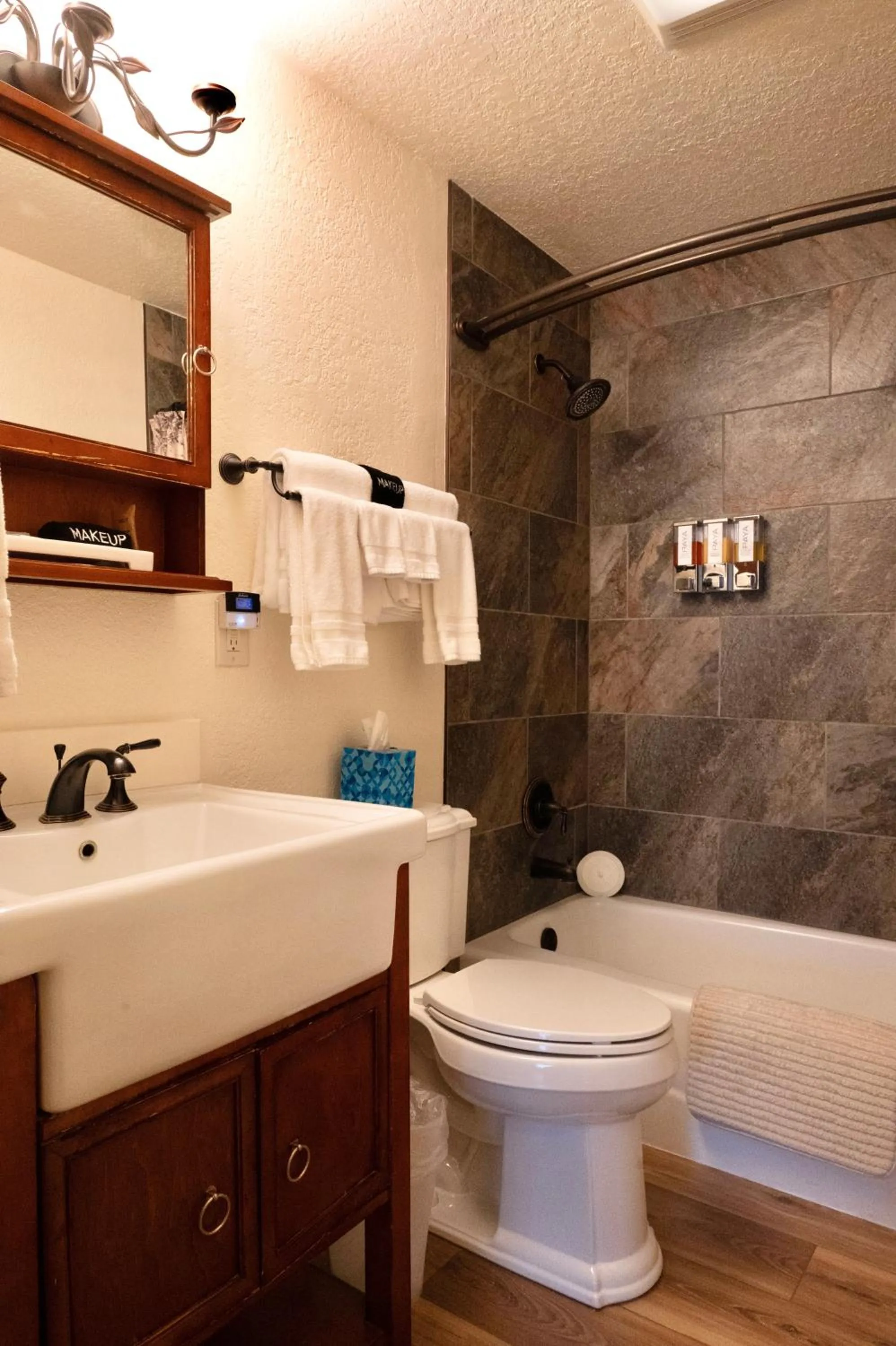 Yellowstone Gateway Inn