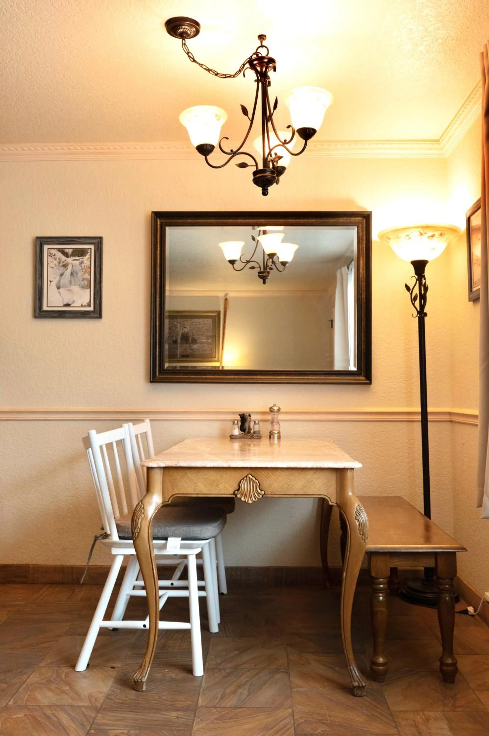 Yellowstone Gateway Inn