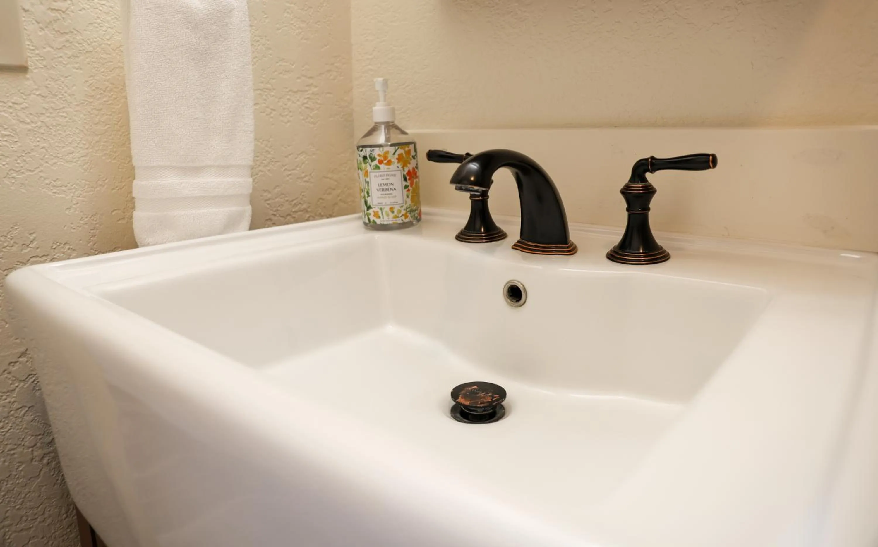 Yellowstone Gateway Inn