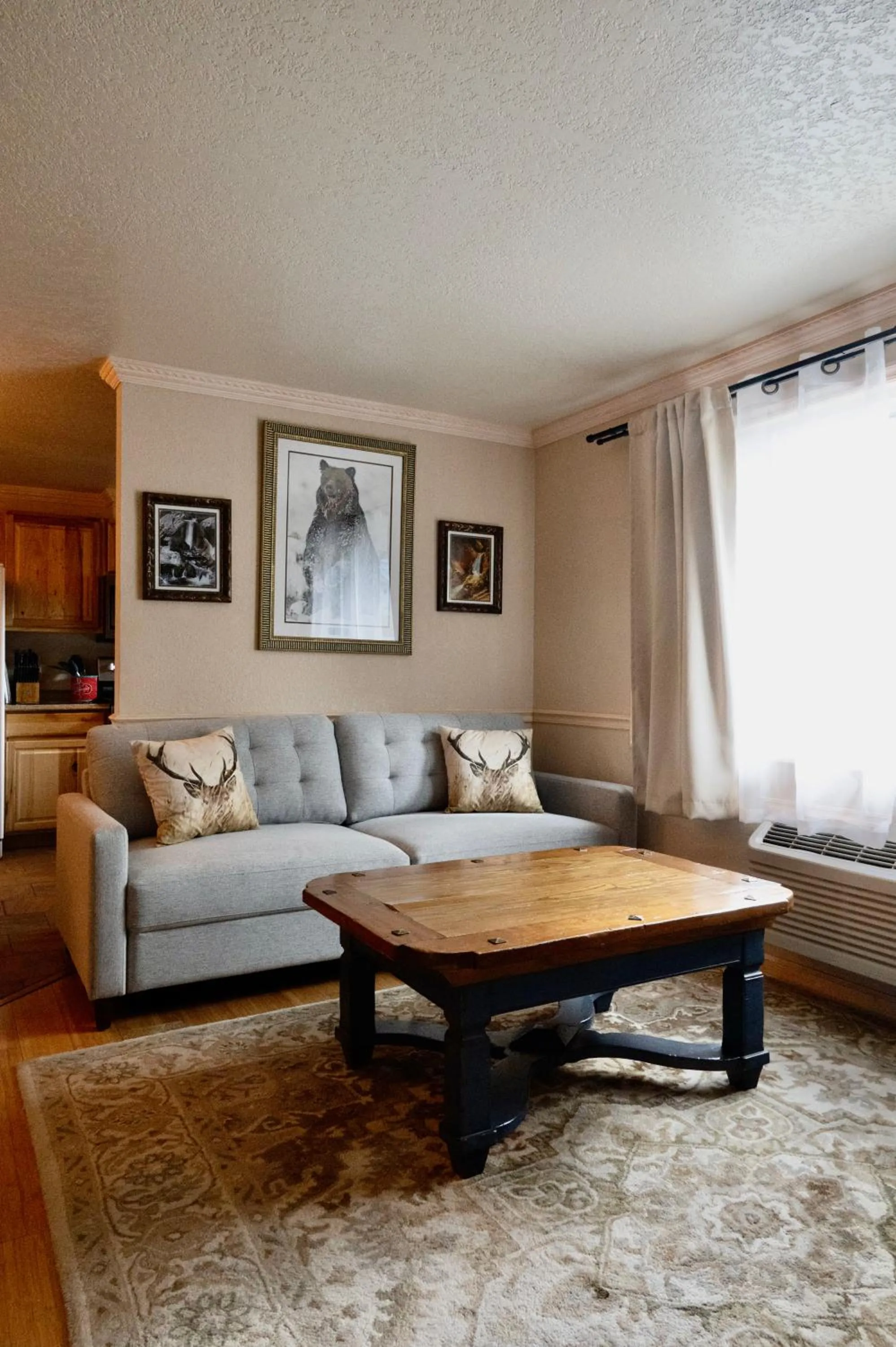 Yellowstone Gateway Inn