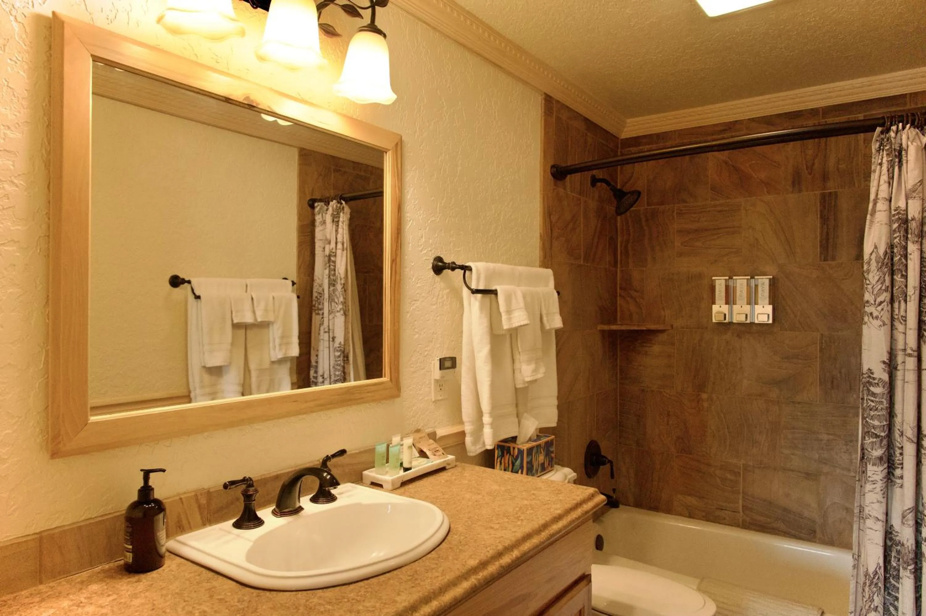 Yellowstone Gateway Inn