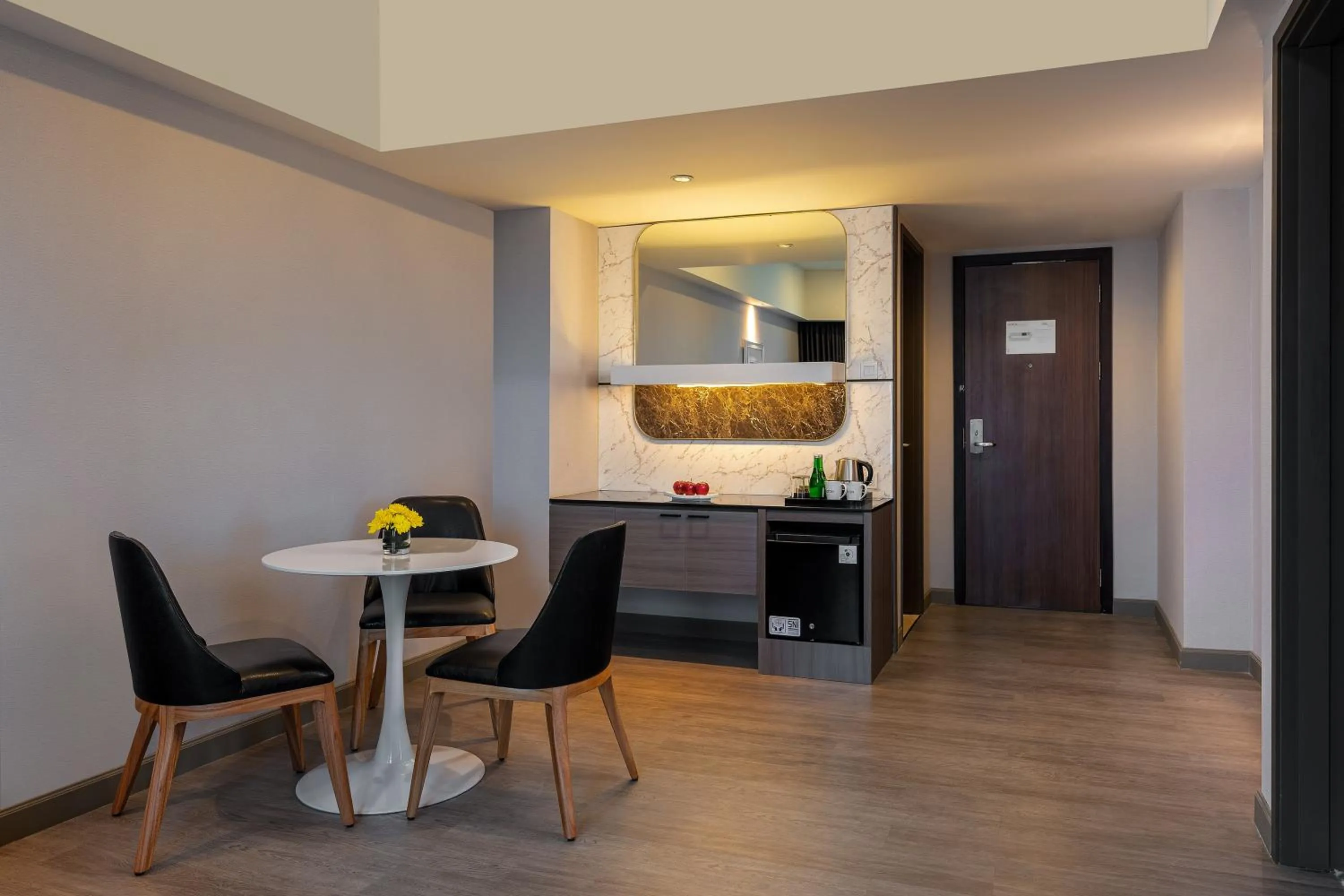 Living room in Aston Makassar Hotel & Convention Center