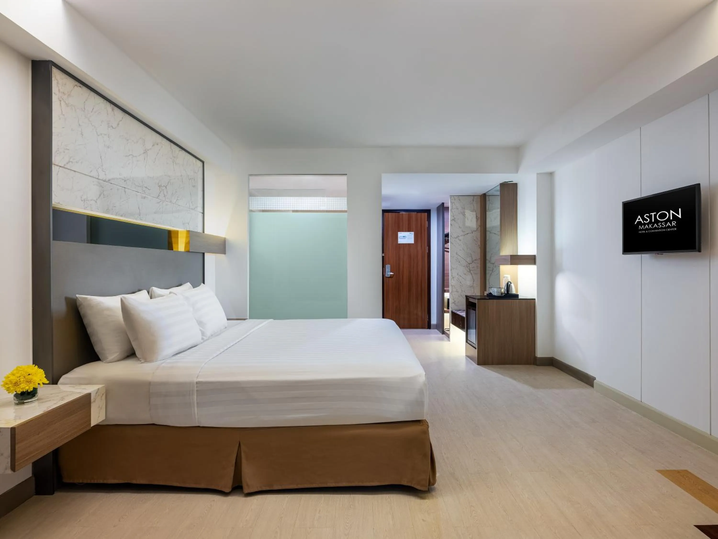 Bed in Aston Makassar Hotel & Convention Center