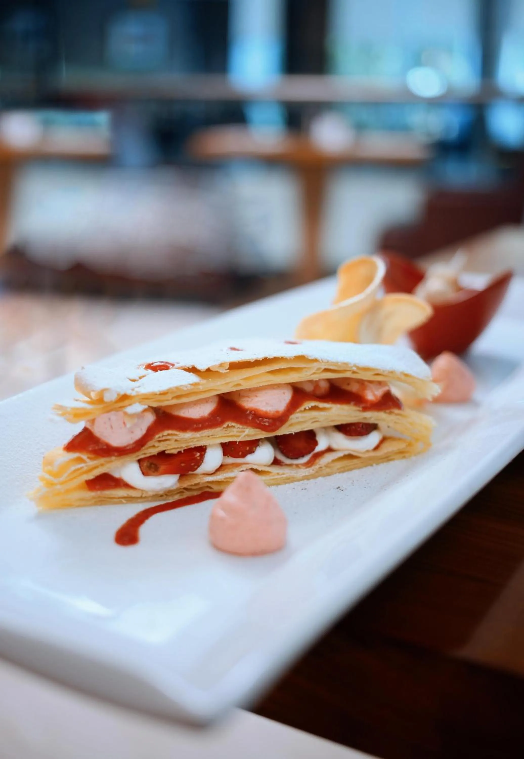 Restaurant/places to eat in Aston Makassar Hotel & Convention Center