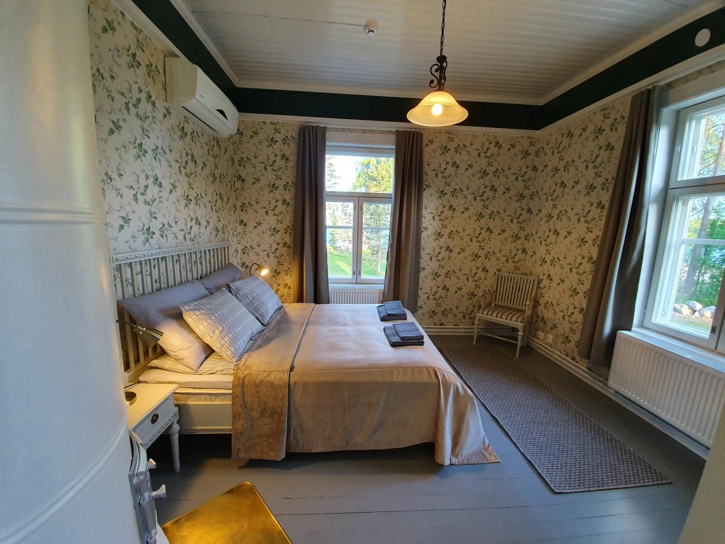 Photo of the whole room, Bed in B&B Taipaleenniemi