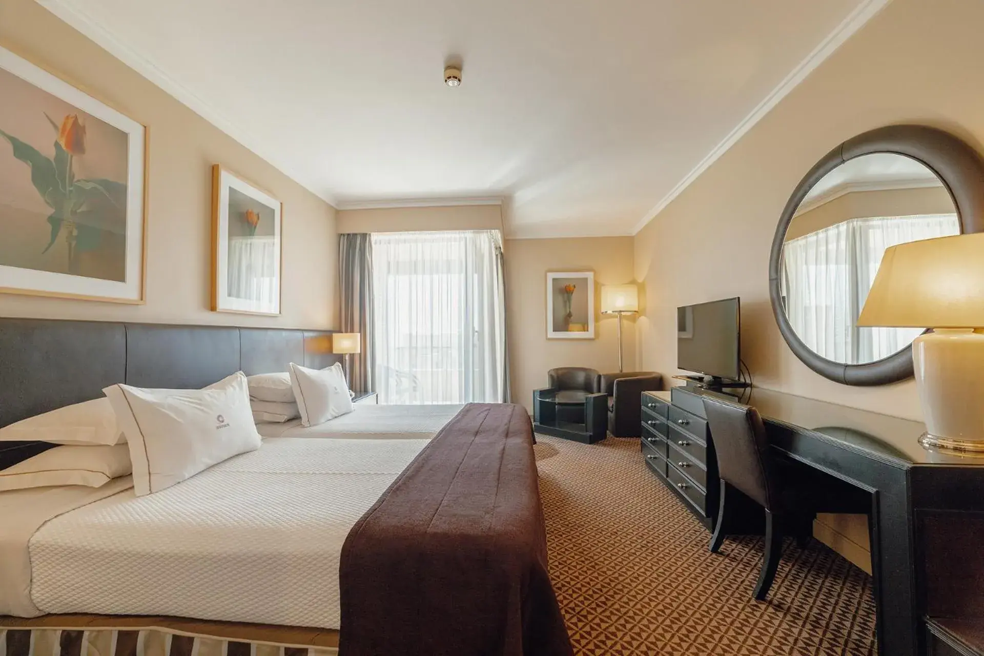 Family Room in Hotel Solverde Spa and Wellness Center Family Room in Hotel Solverde Spa and Wellness Center