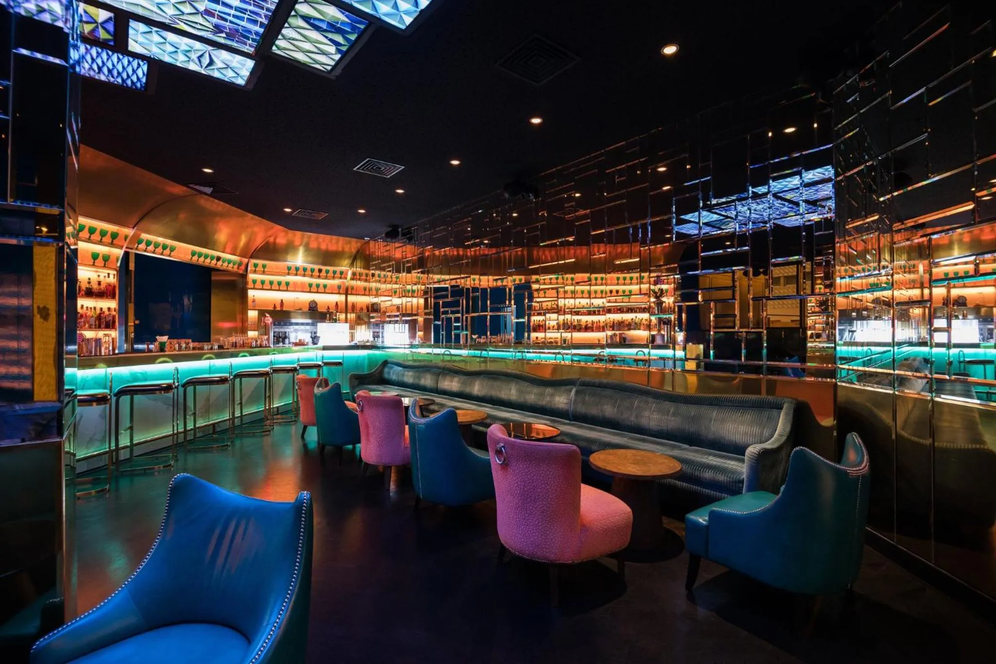 Lounge or bar in InterContinental Lisbon by IHG